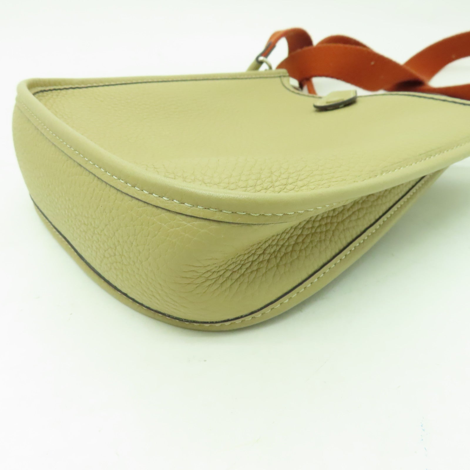 HERMES Clemence皮革Evelyne TPM肩背袋米色