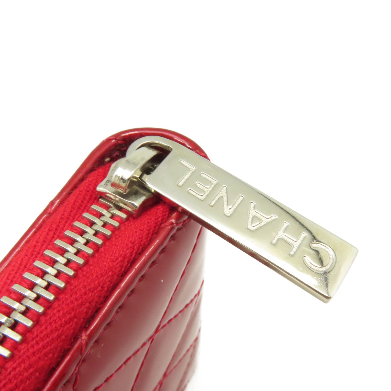 CHANEL 菱格漆皮皮革Round Card Case銀扣拉鏈卡片套紅色