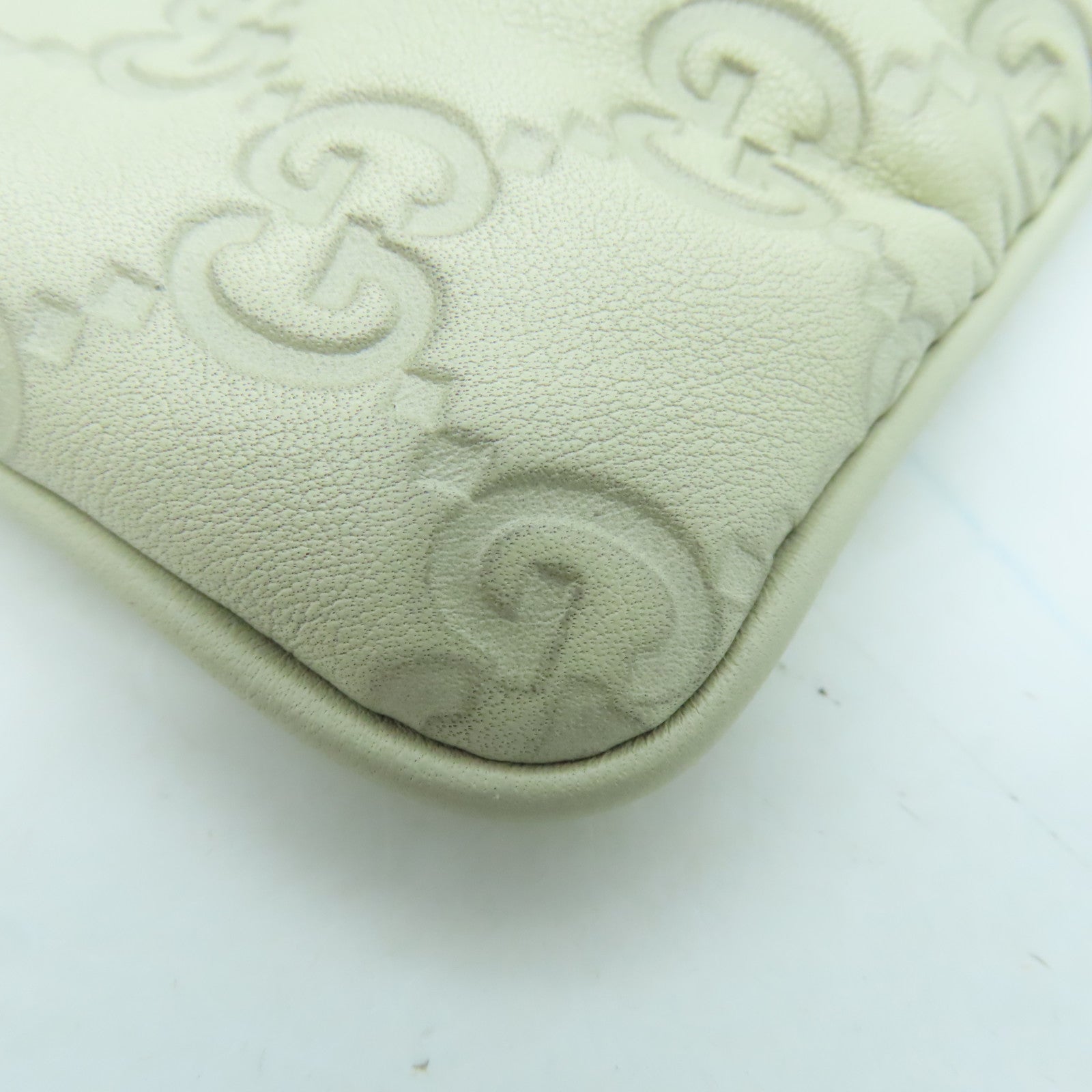 GUCCI 牛皮皮革Shoulder Bag金扣肩背袋白色