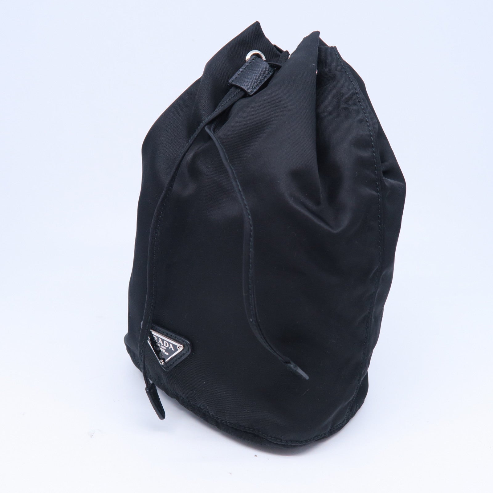 PRADA 尼龍Bag Pouch銀扣手拿包黑色