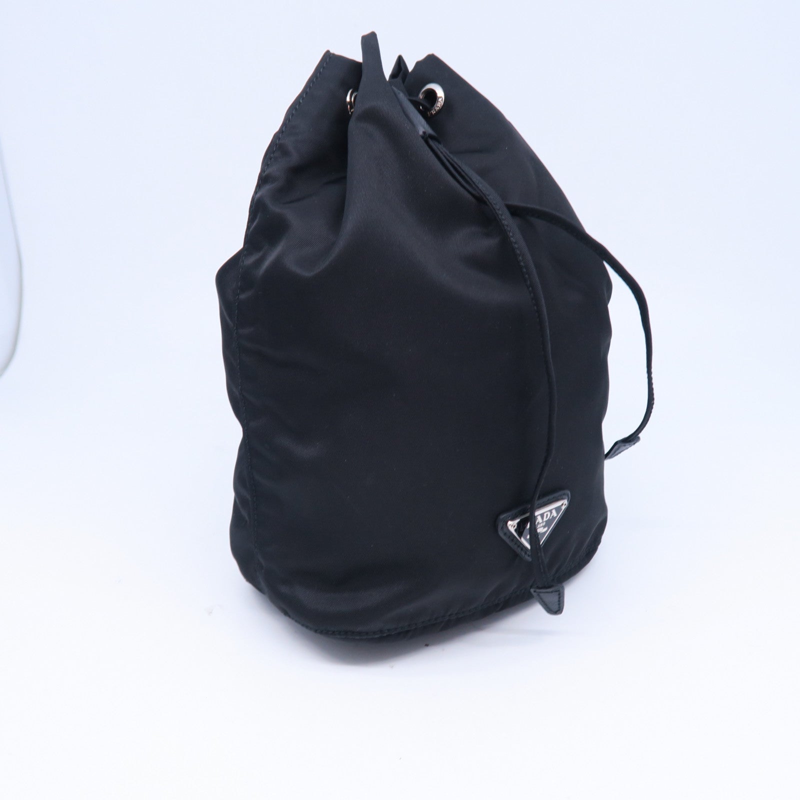 PRADA 尼龍Bag Pouch銀扣手拿包黑色