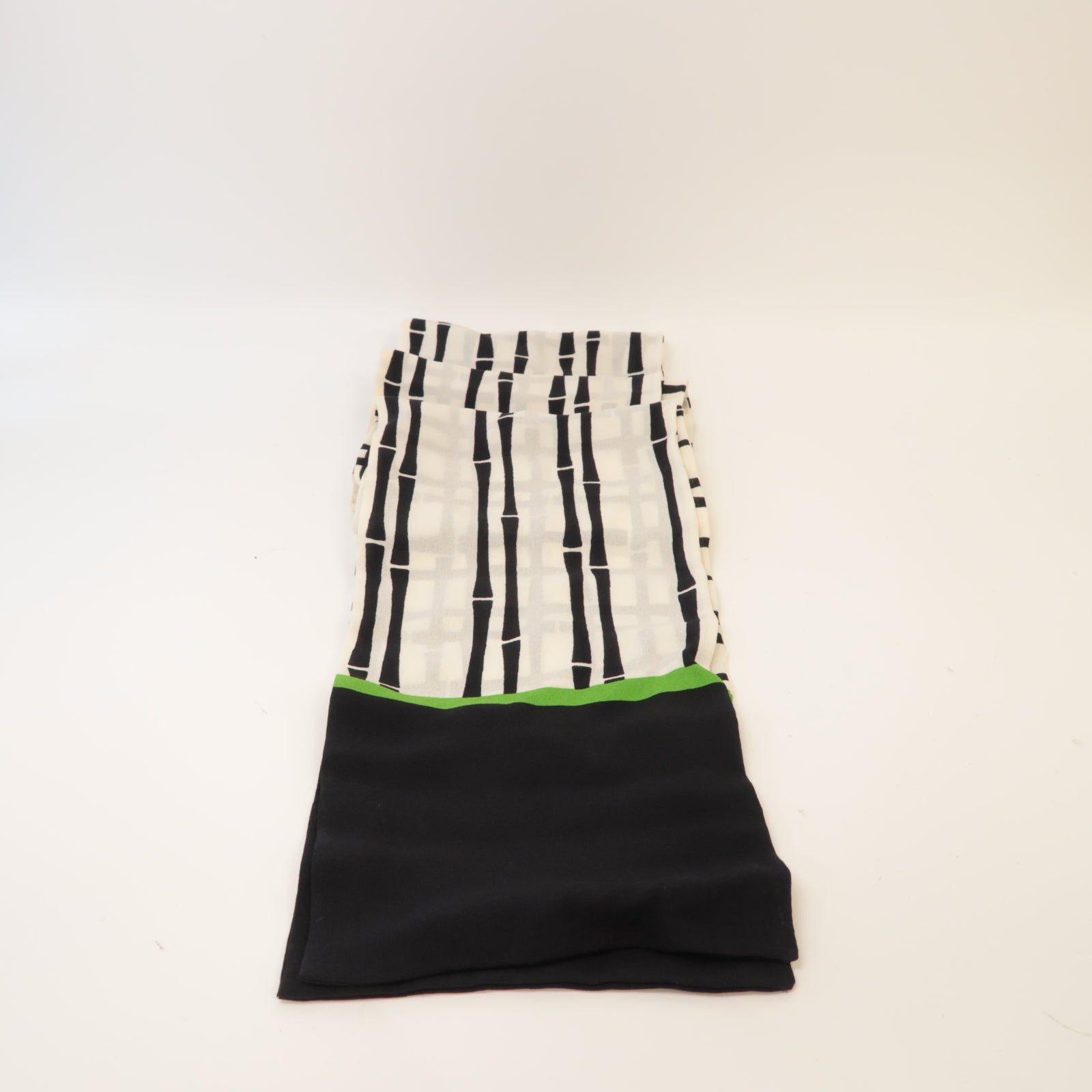 GUCCI 絲質Scarf絲巾黑色/白色
