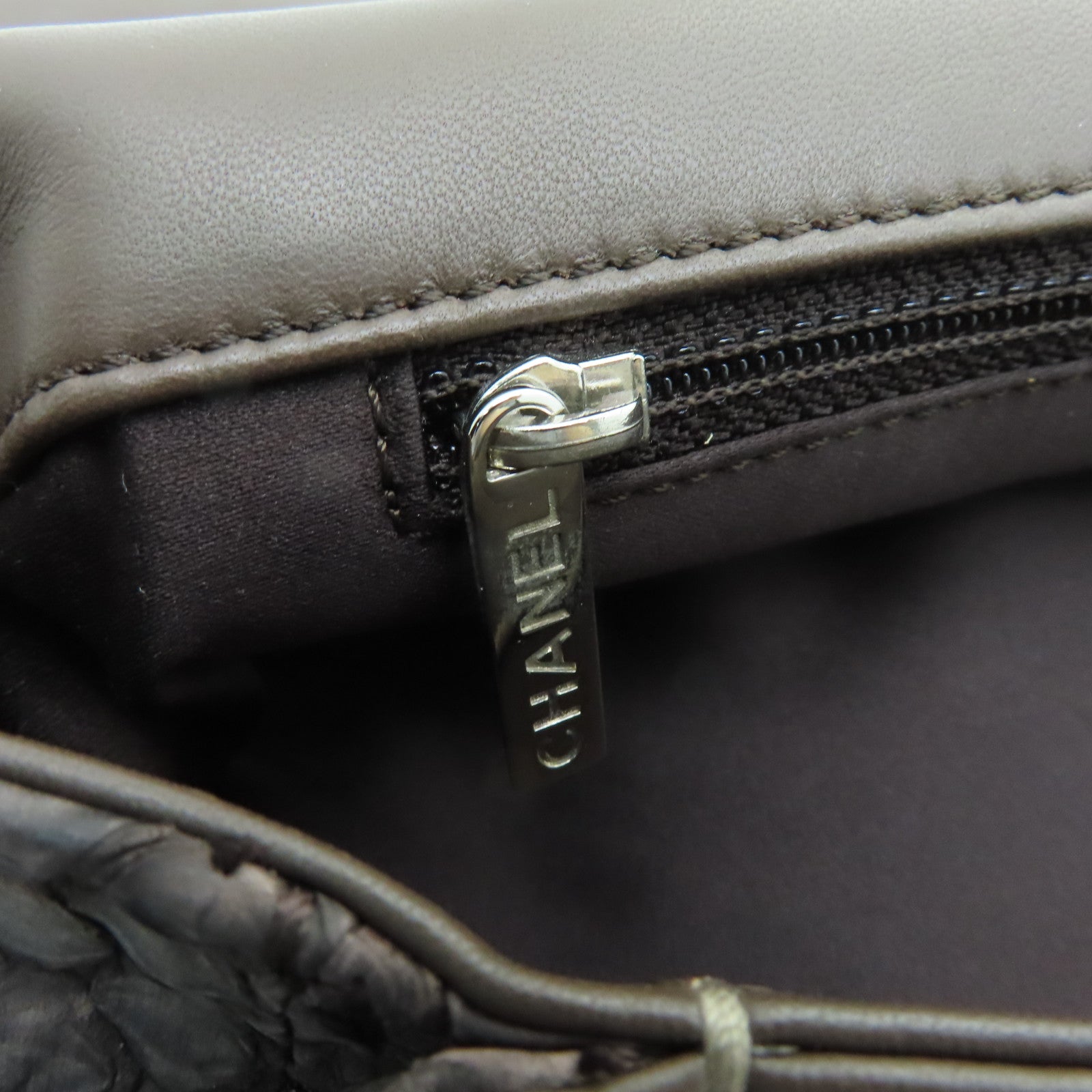 CHANEL 蛇皮皮革Chain Shoulder银扣手挽肩背两用袋啡色