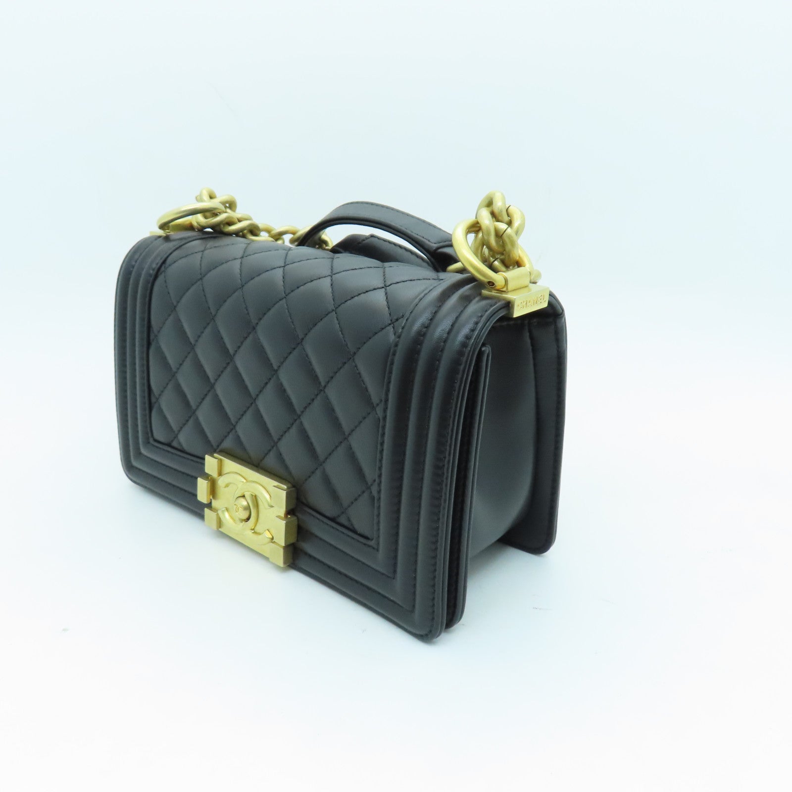 CHANEL rhombic cowhide leather Boy Chanel gold buckle chain shoulder bag black