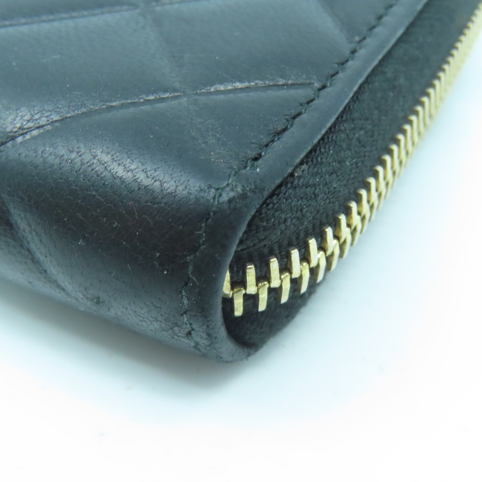 CHANEL rhombic sheepskin leather Wallet gold buckle long wallet black
