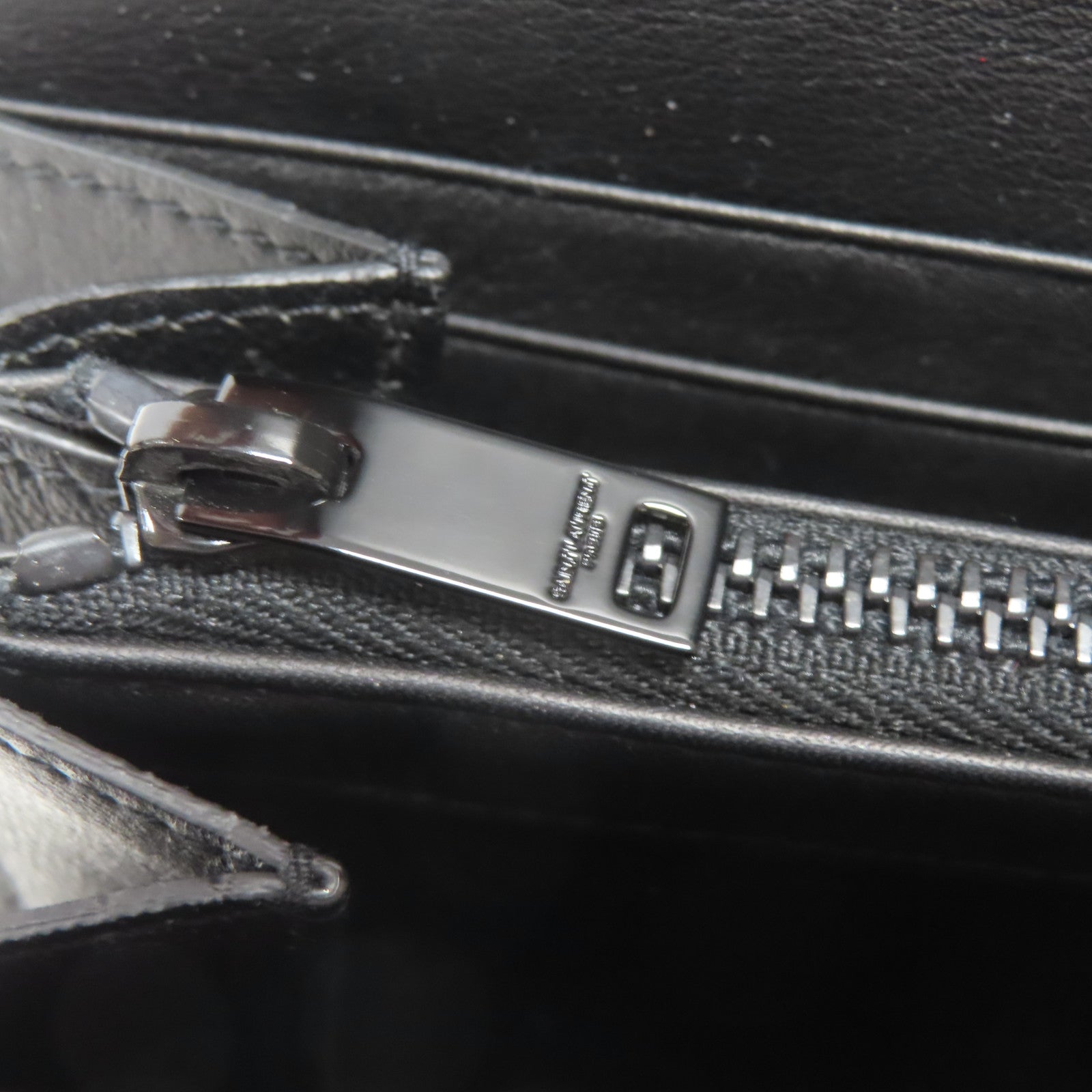 SAINT LAURENT 牛皮皮革Long Wallet黑扣長錢包黑色