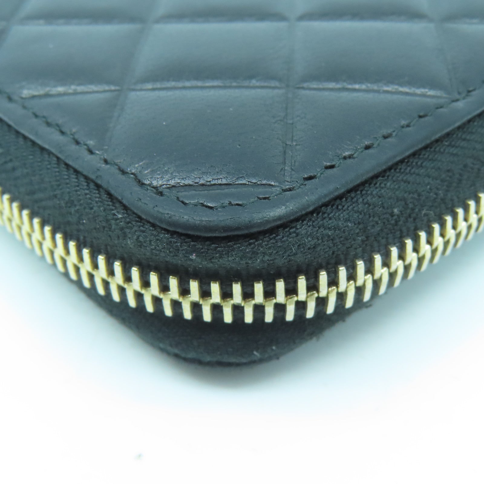CHANEL rhombic sheepskin leather Wallet gold buckle long wallet black