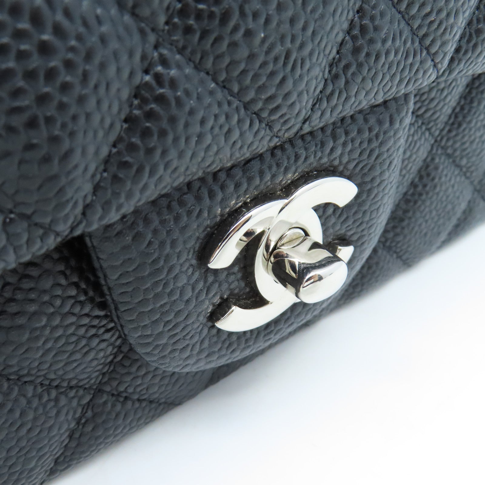 CHANEL 菱格Caviar皮革Chain Shoulder Bag銀扣鏈帶肩背袋黑色
