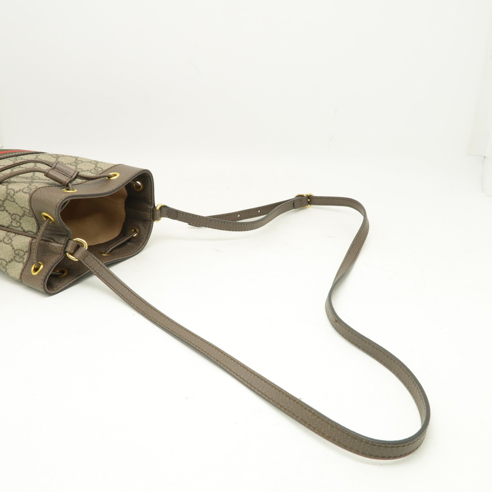 GUCCI 塗層帆布Drawstring Bucket金扣肩背袋米色