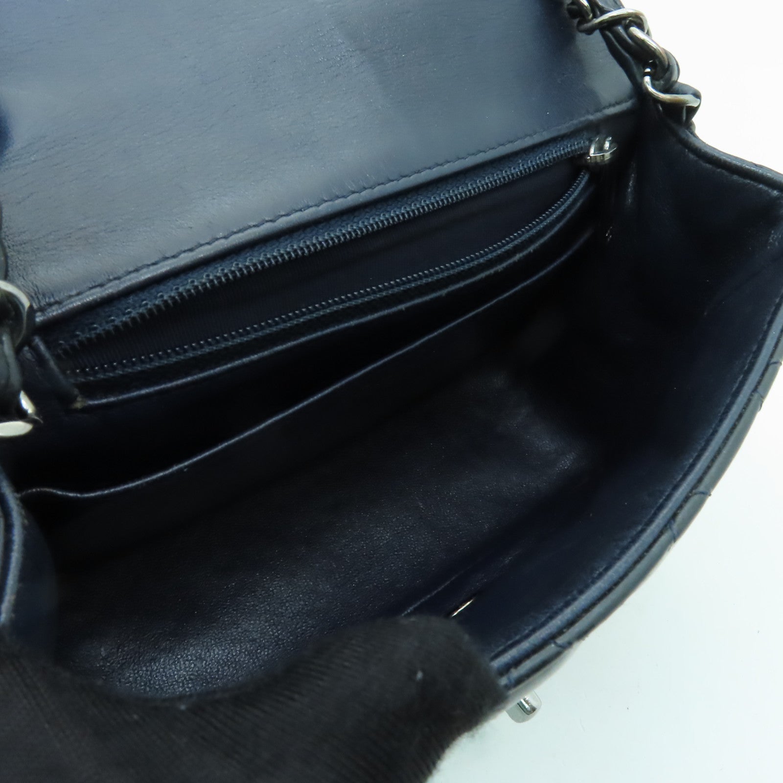 CHANEL 菱格漆皮皮革Shoulder Bag銀扣肩背袋海軍藍色