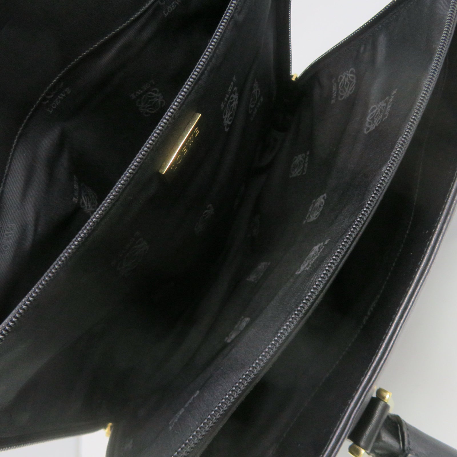 LOEWE 牛皮皮革Tote Bag手挽袋黑色