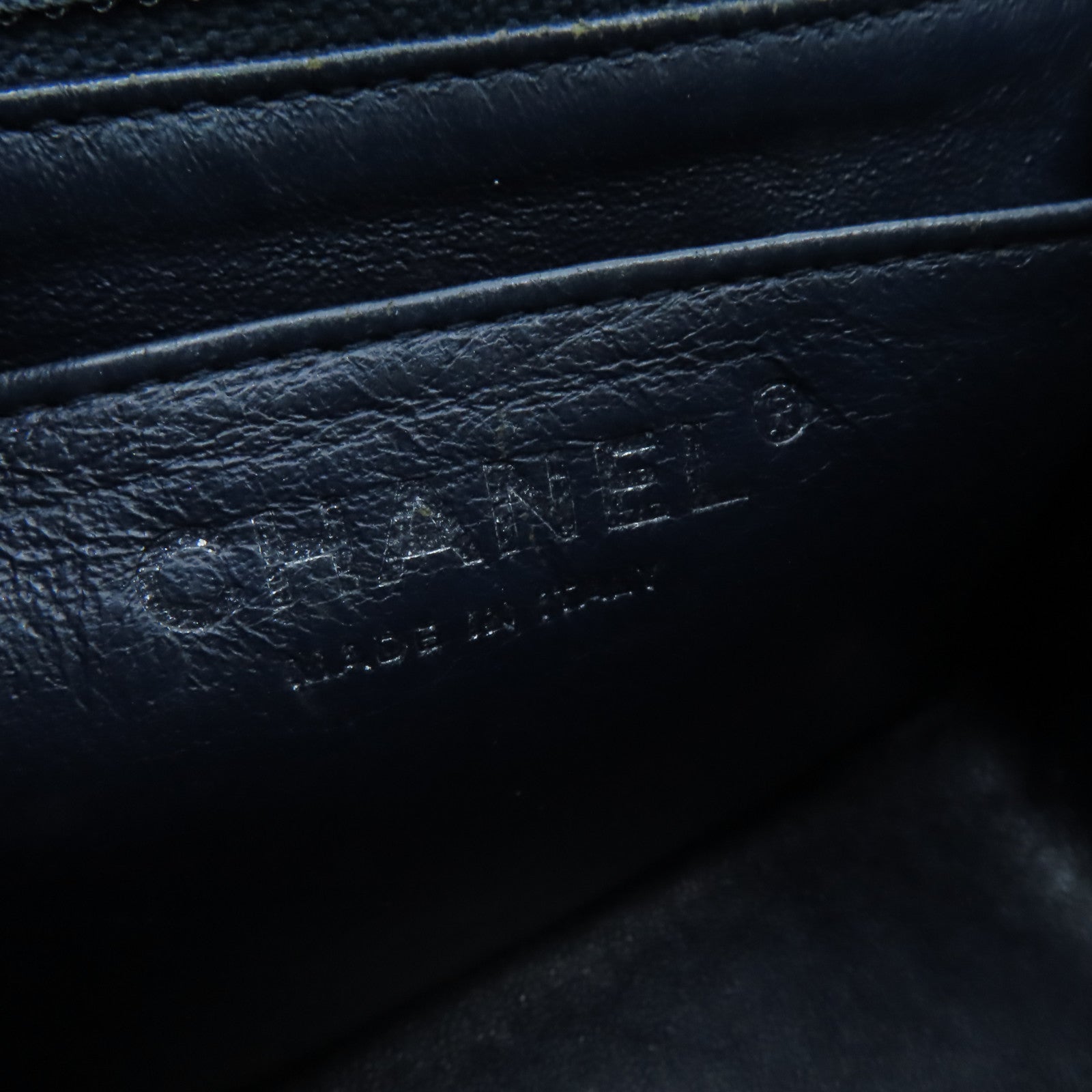 CHANEL 菱格漆皮皮革Shoulder Bag銀扣肩背袋海軍藍色