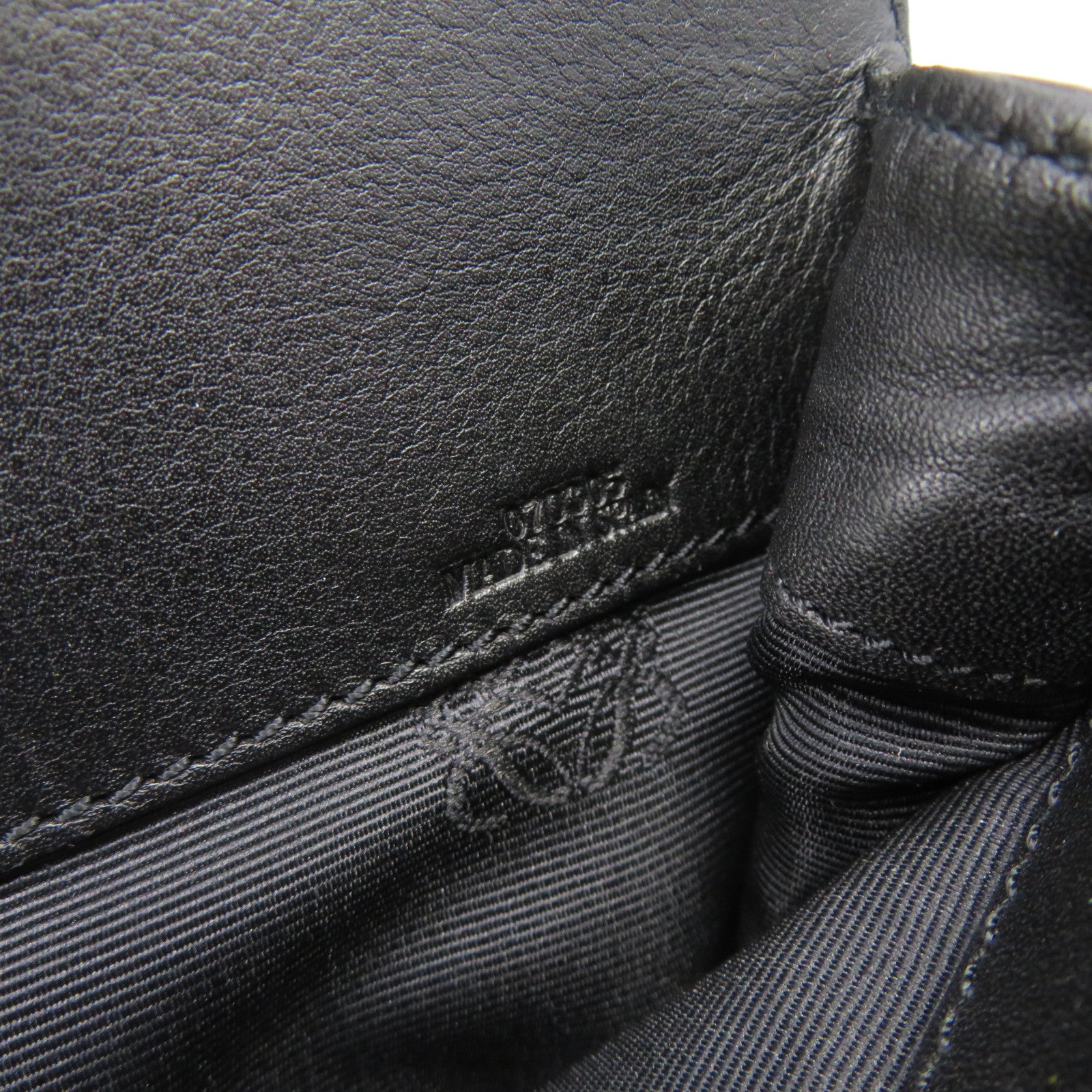 LOEWE 牛皮皮革Tote Bag手挽袋黑色