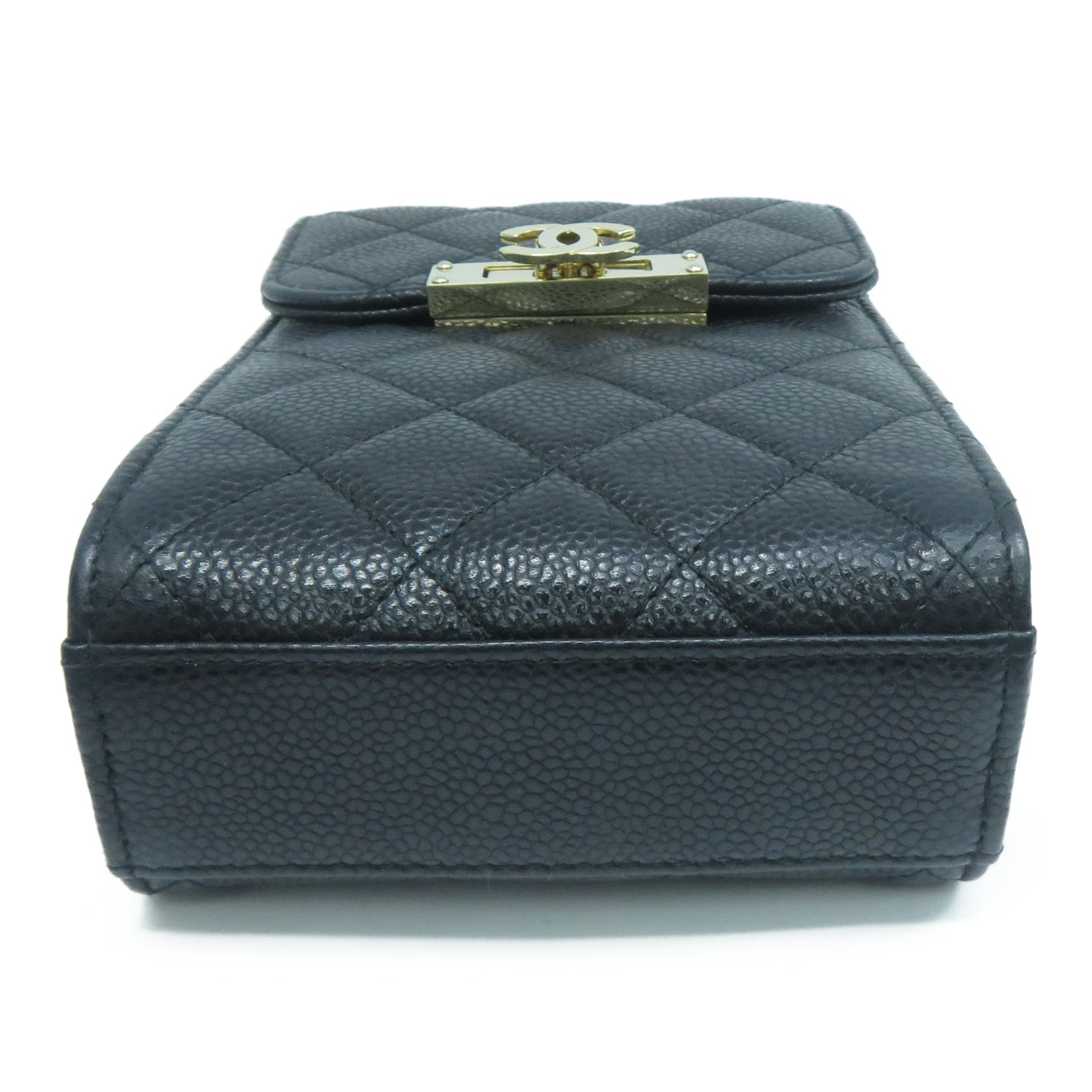 CHANEL 菱格Caviar皮革Chain Shoulder金扣鏈帶肩背袋黑色
