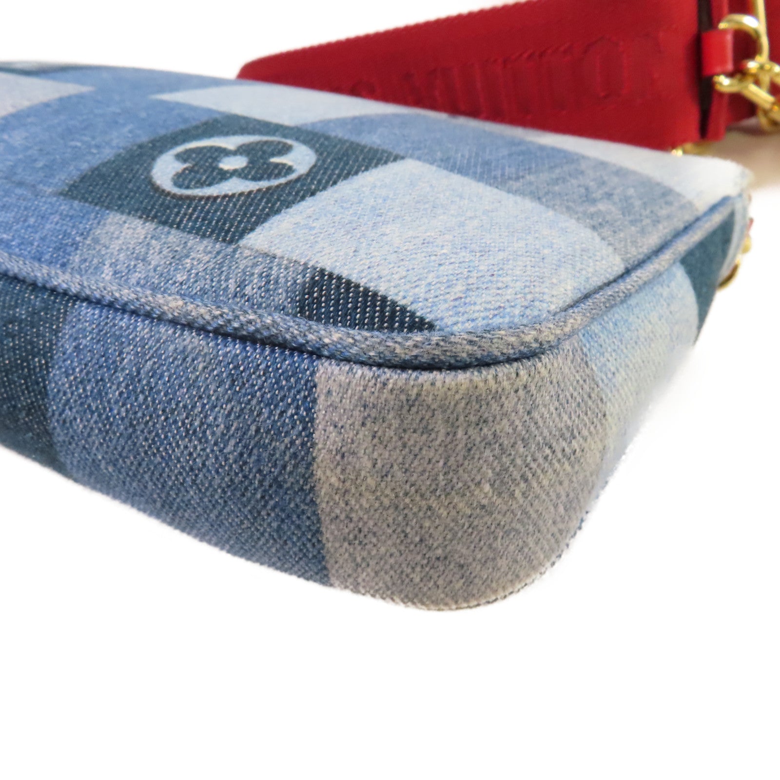 LOUIS VUITTON Monogram Denim Patchwork Multi Pochette Accessoires Shoulder Bag金扣肩背袋藍色/紅色