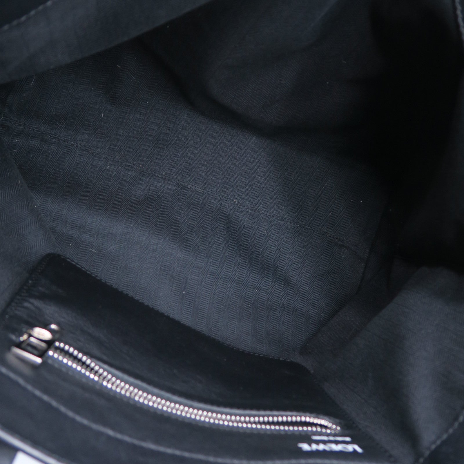 LOEWE 牛皮皮革Tote Bag銀扣肩背袋黑色