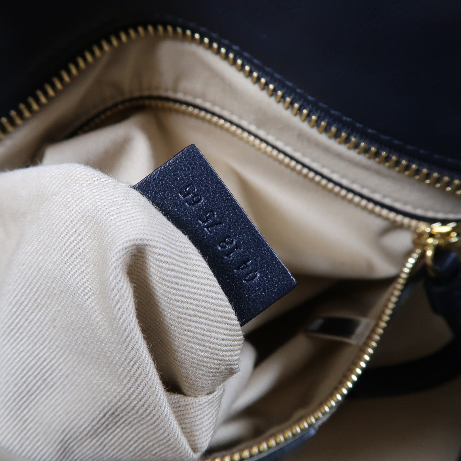 Chloe 牛皮皮革Shoulder Bag金扣肩背袋黑色