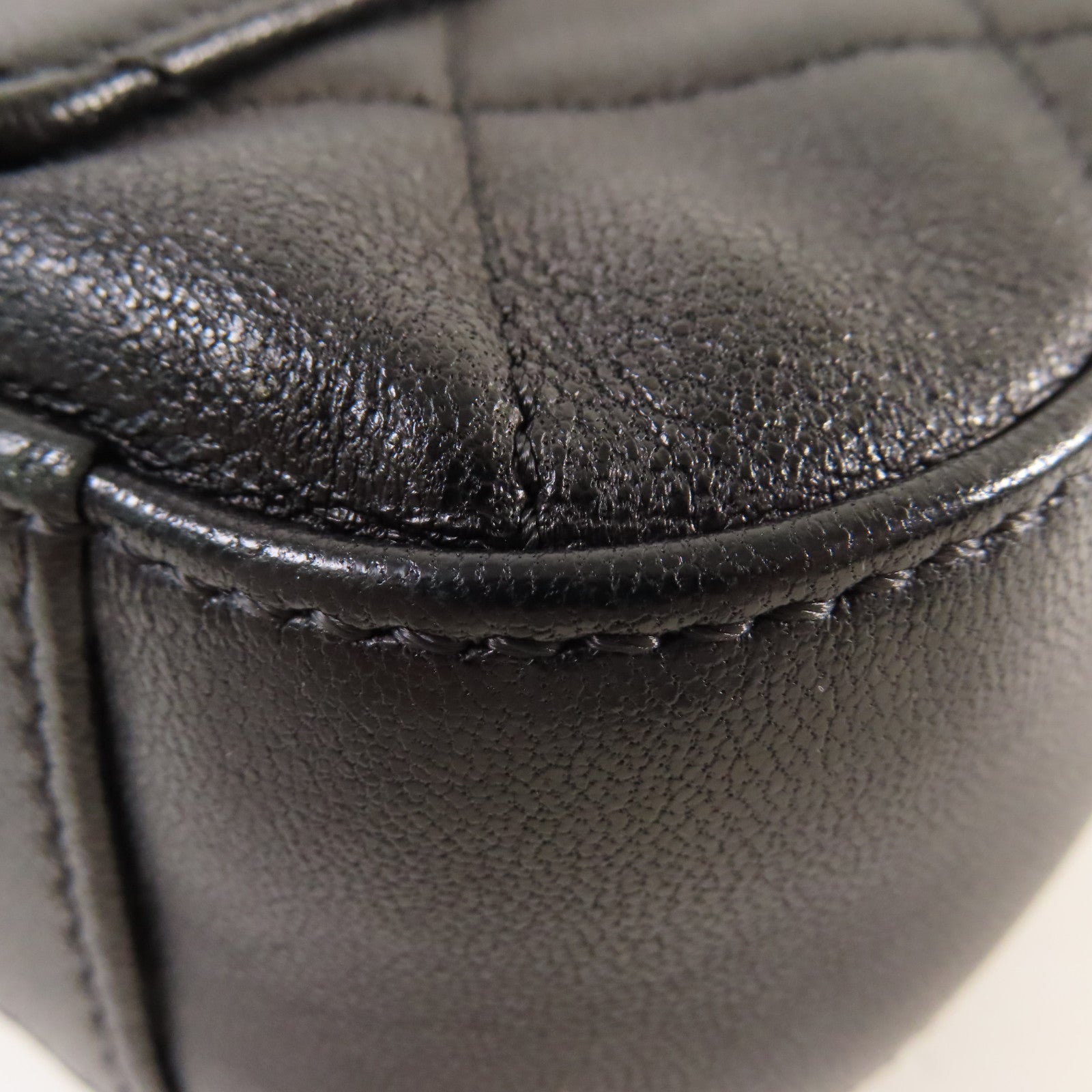 CHANEL 菱格牛皮皮革Waist Bag金扣腰包黑色