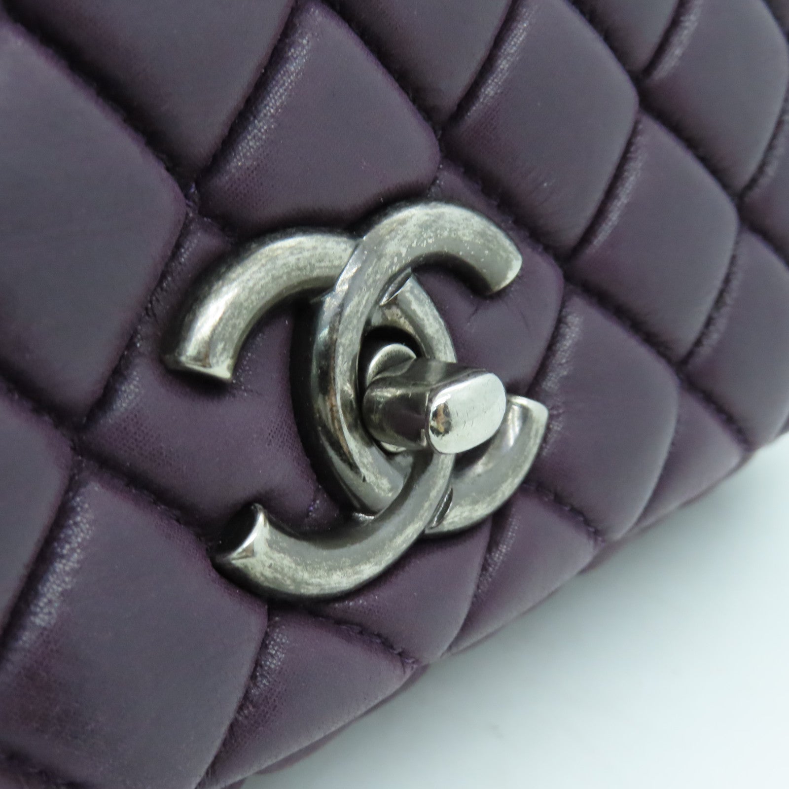 CHANEL 【激減優惠】菱格羊皮皮革Chain Shoulder銀扣鏈帶肩背袋紫色