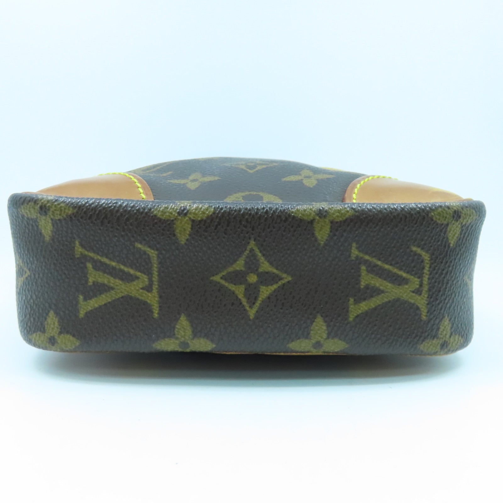 LOUIS VUITTON Monogram Danube金扣肩背袋啡色