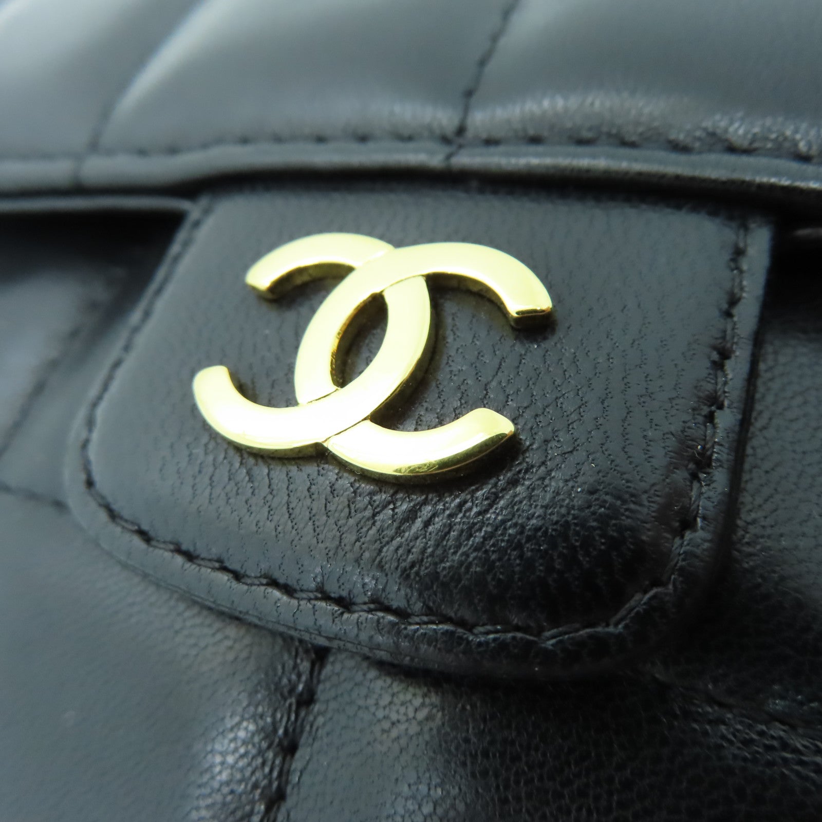 CHANEL 羊皮皮革Chain Shoulder金扣鏈帶肩背袋黑色