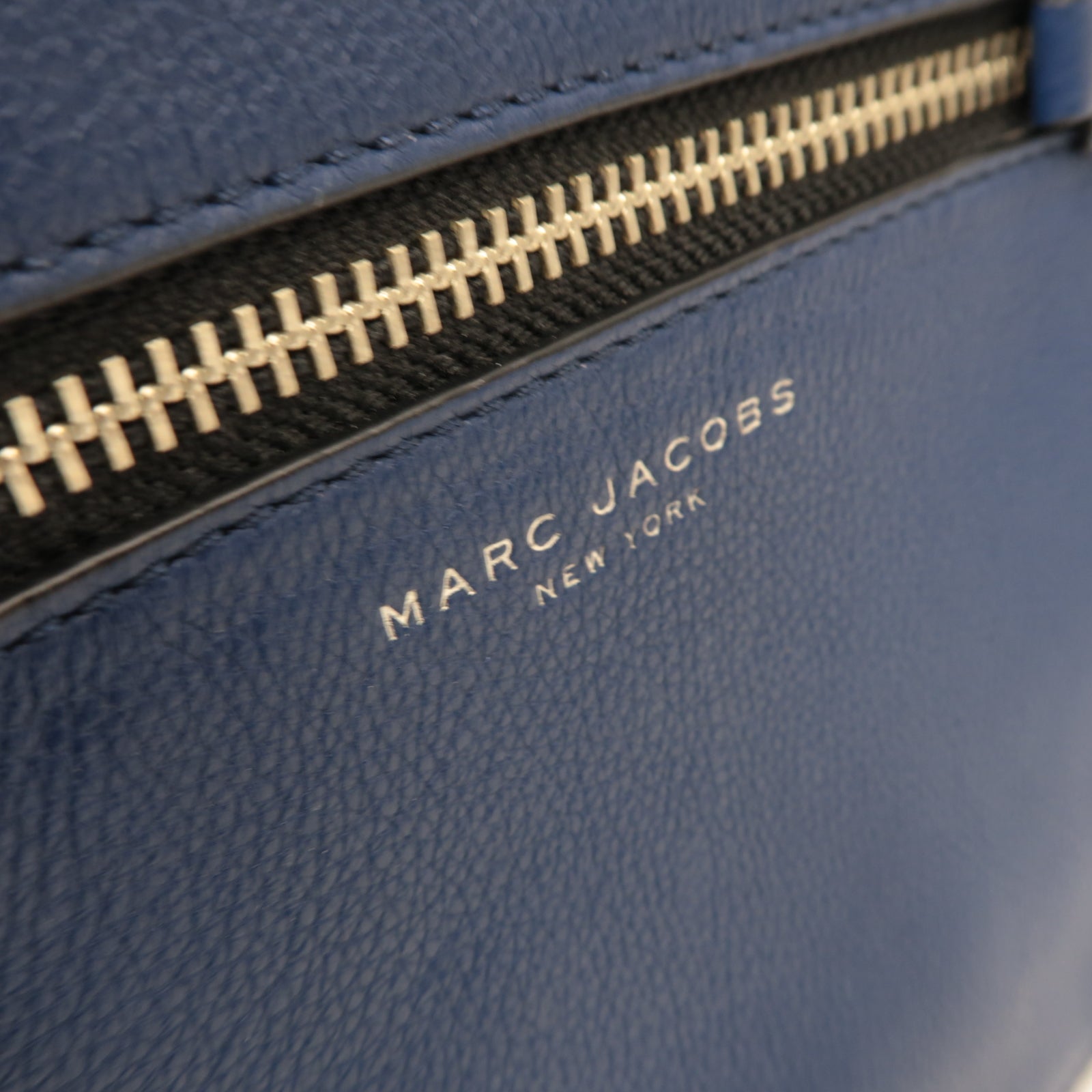 MARC JACOBS 牛皮皮革Shoulder Bag銀扣肩背袋藍色