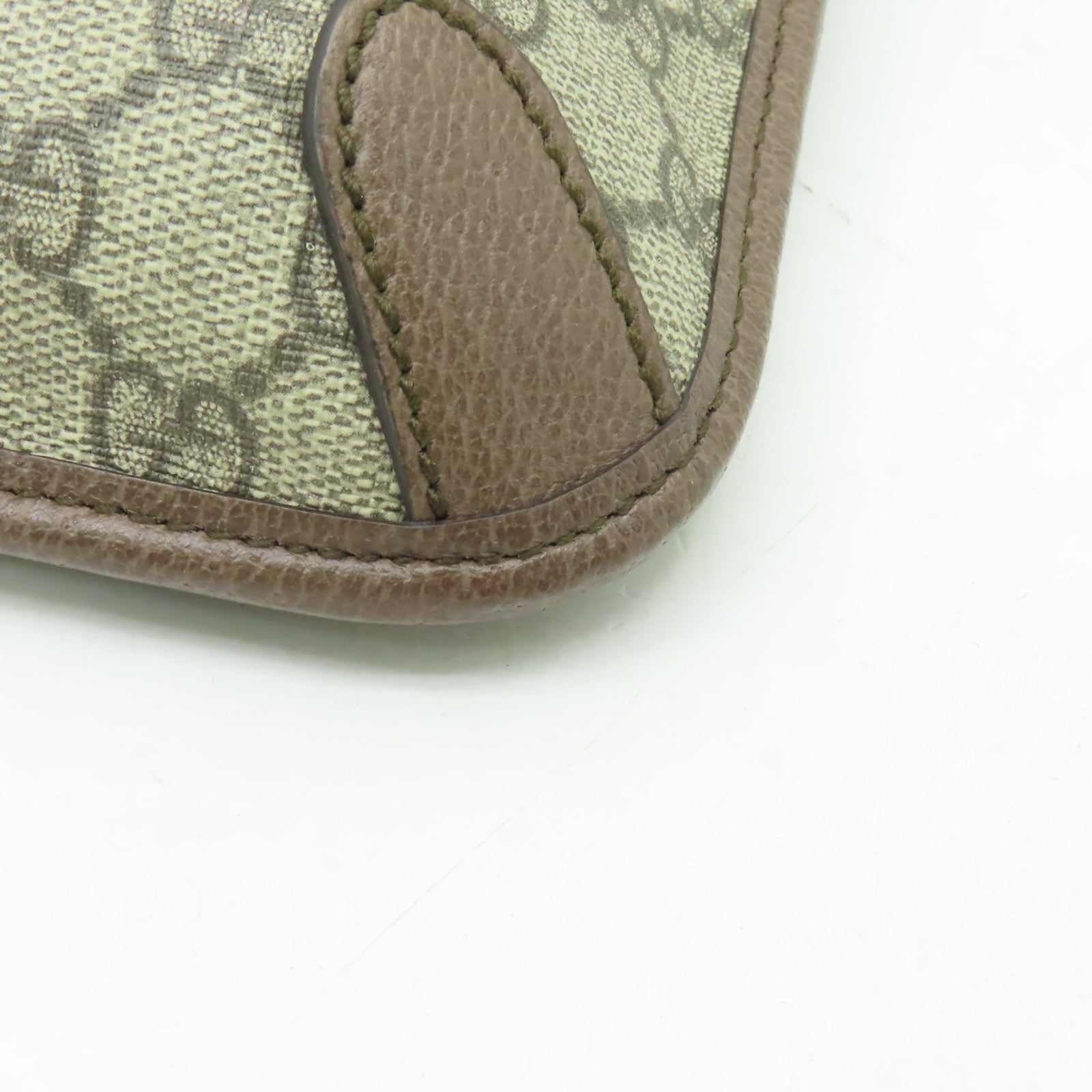 GUCCI 塗層帆布GG  Supreme Medium Messenger金扣肩背袋啡色