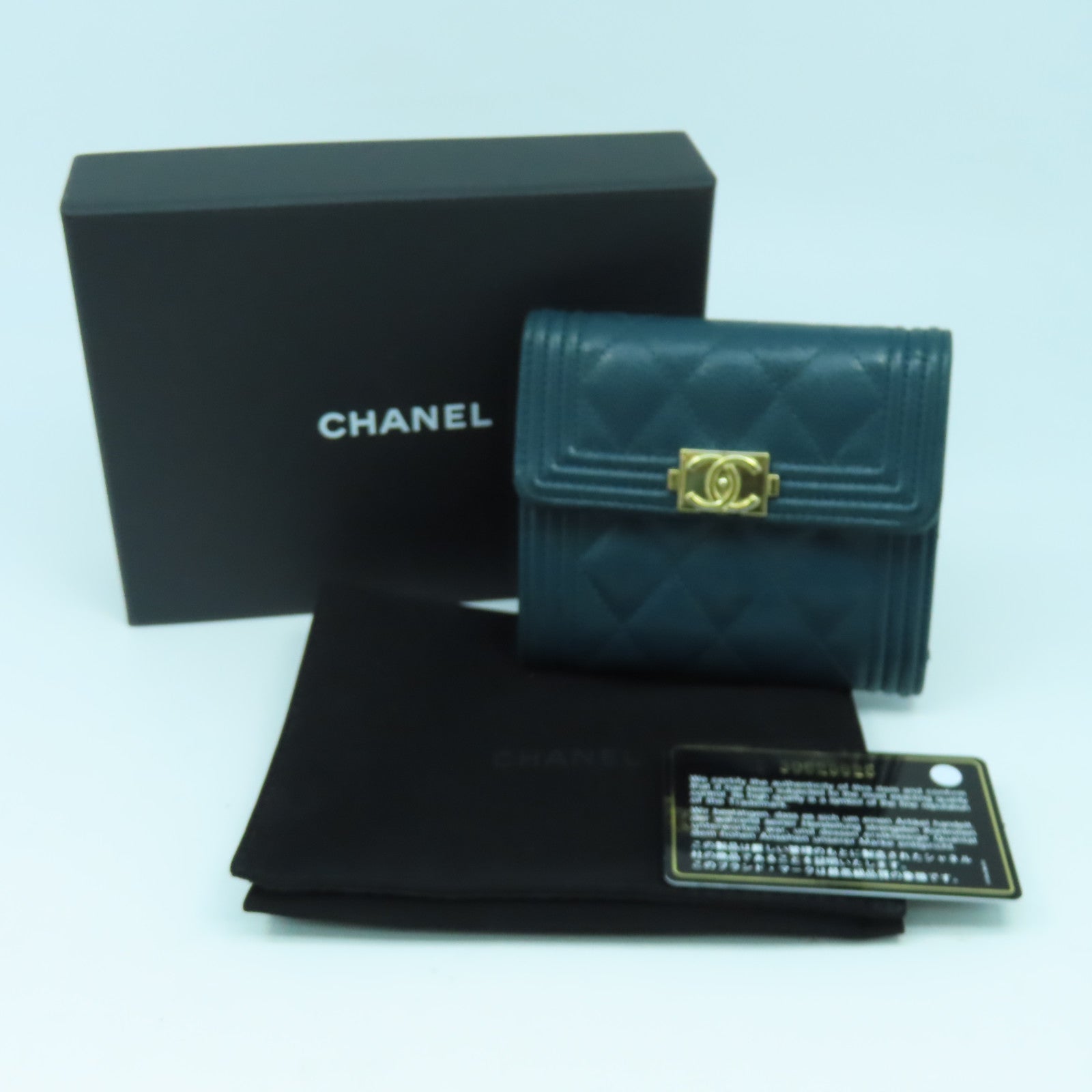 CHANEL 菱格Caviar皮革Chanel Boy Wallet金扣錢包綠色