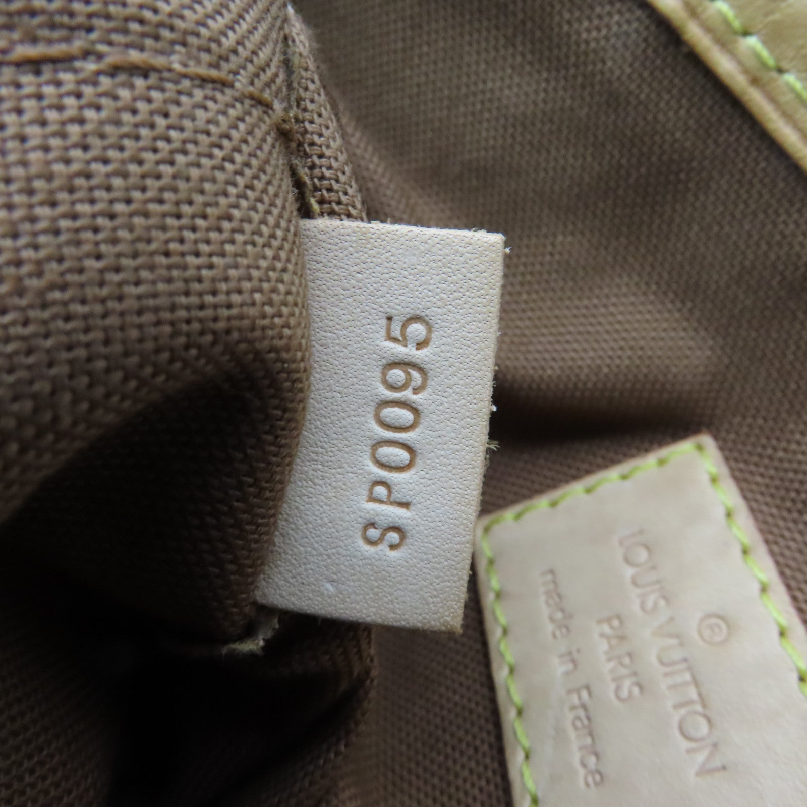 LOUIS VUITTON Monogram Batignolles Hand Bag Gold Buckle Hand Bag Brown