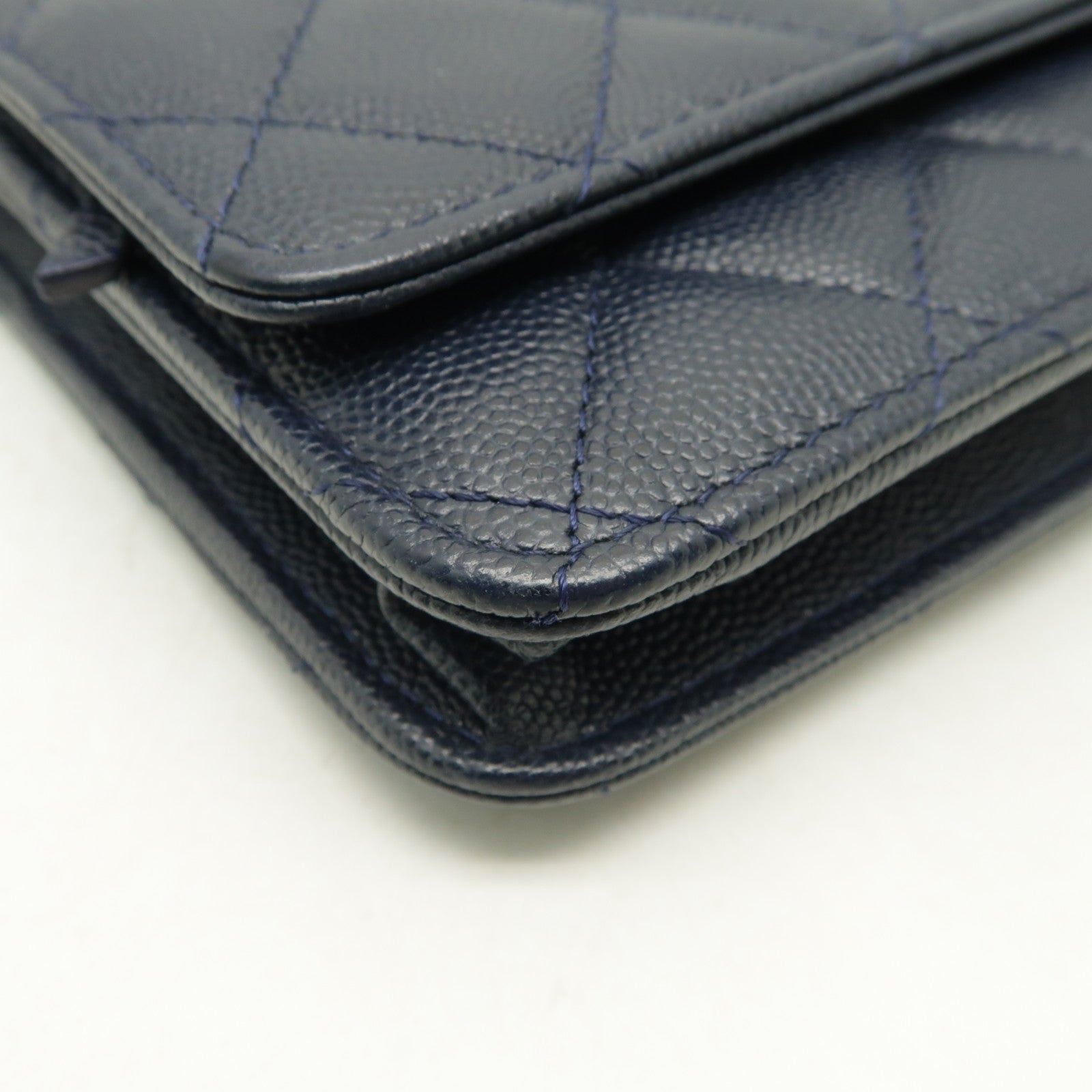 CHANEL 菱格Caviar皮革WOC Wallet On Chain金扣鏈帶肩背袋深藍色
