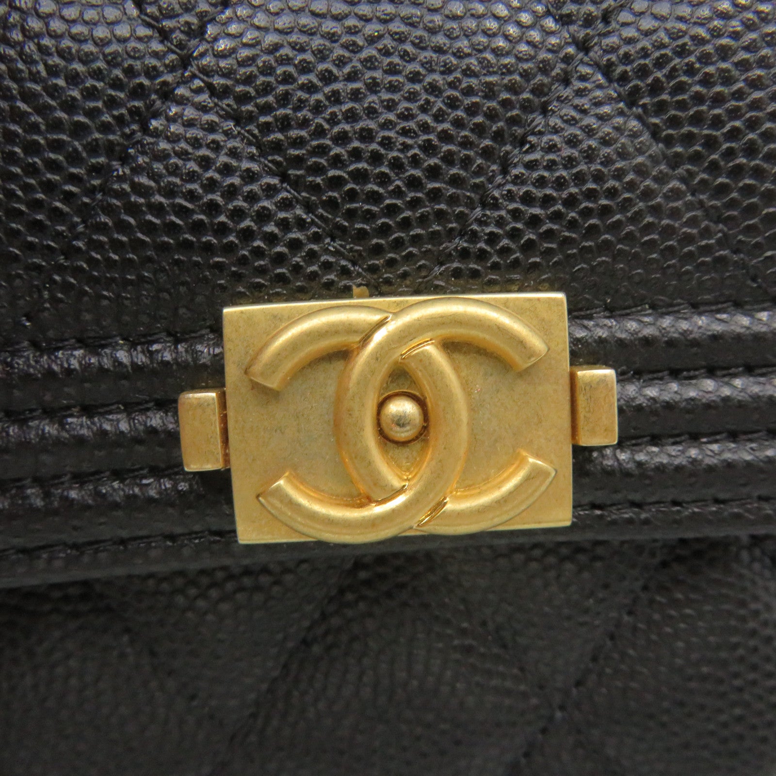 CHANEL Rhombus Caviar Leather Short Wallet Gold Buckle Short Wallet Black