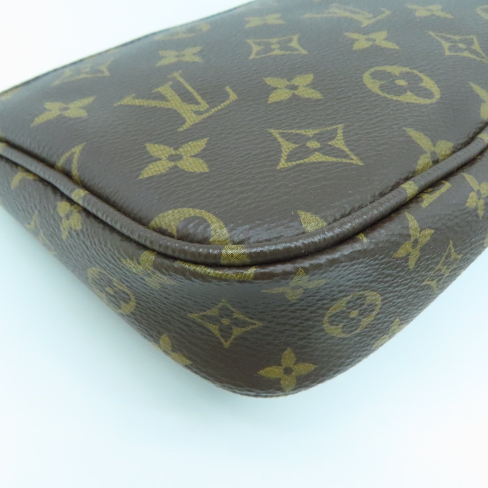 LOUIS VUITTON Monogram Multi Pochette Accessories Gold Buckle Shoulder Bag Brown