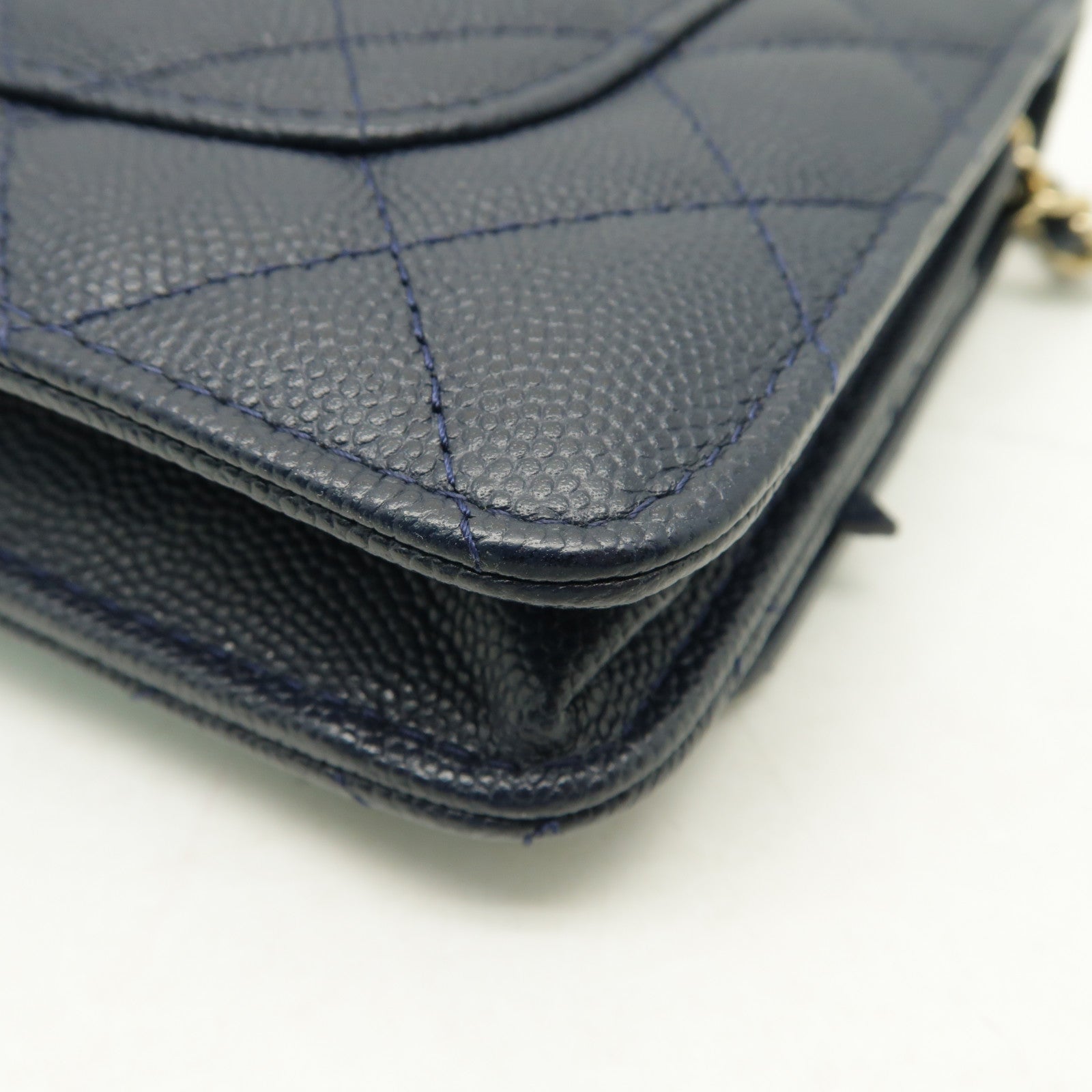 CHANEL 菱格Caviar皮革WOC Wallet On Chain金扣鏈帶肩背袋深藍色