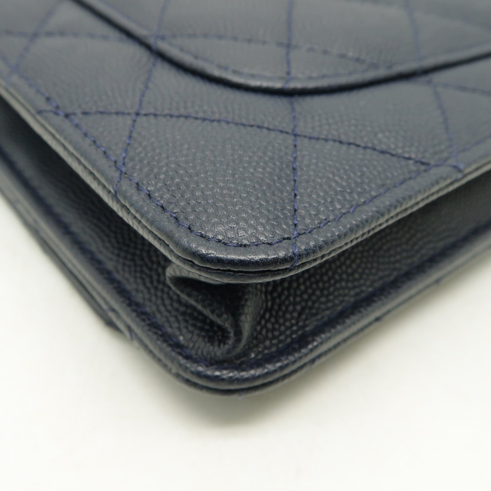 CHANEL 菱格Caviar皮革WOC Wallet On Chain金扣鏈帶肩背袋深藍色