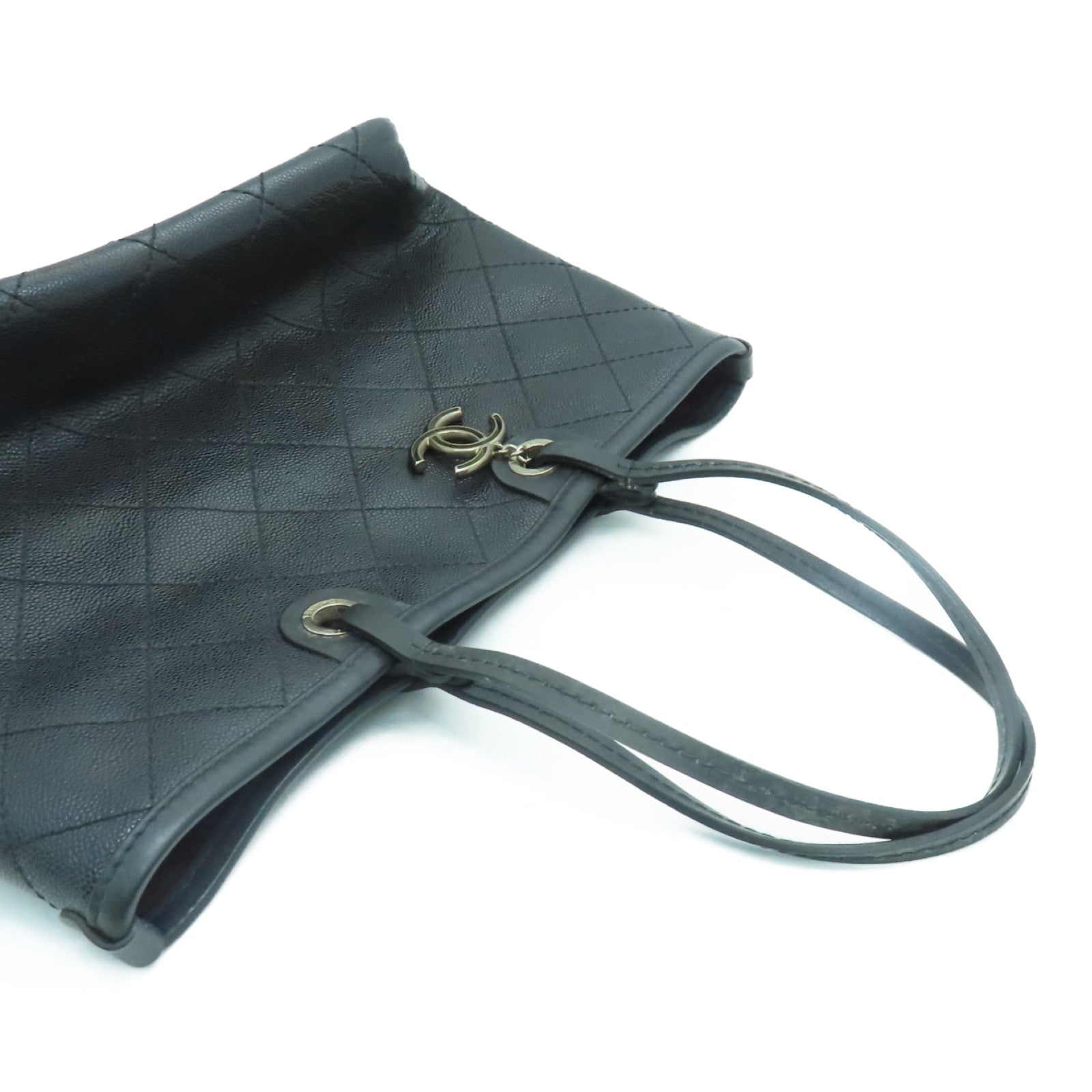CHANEL Rhombus Caviar Leather Shoulder Bag Silver Buckle Shoulder Bag Black