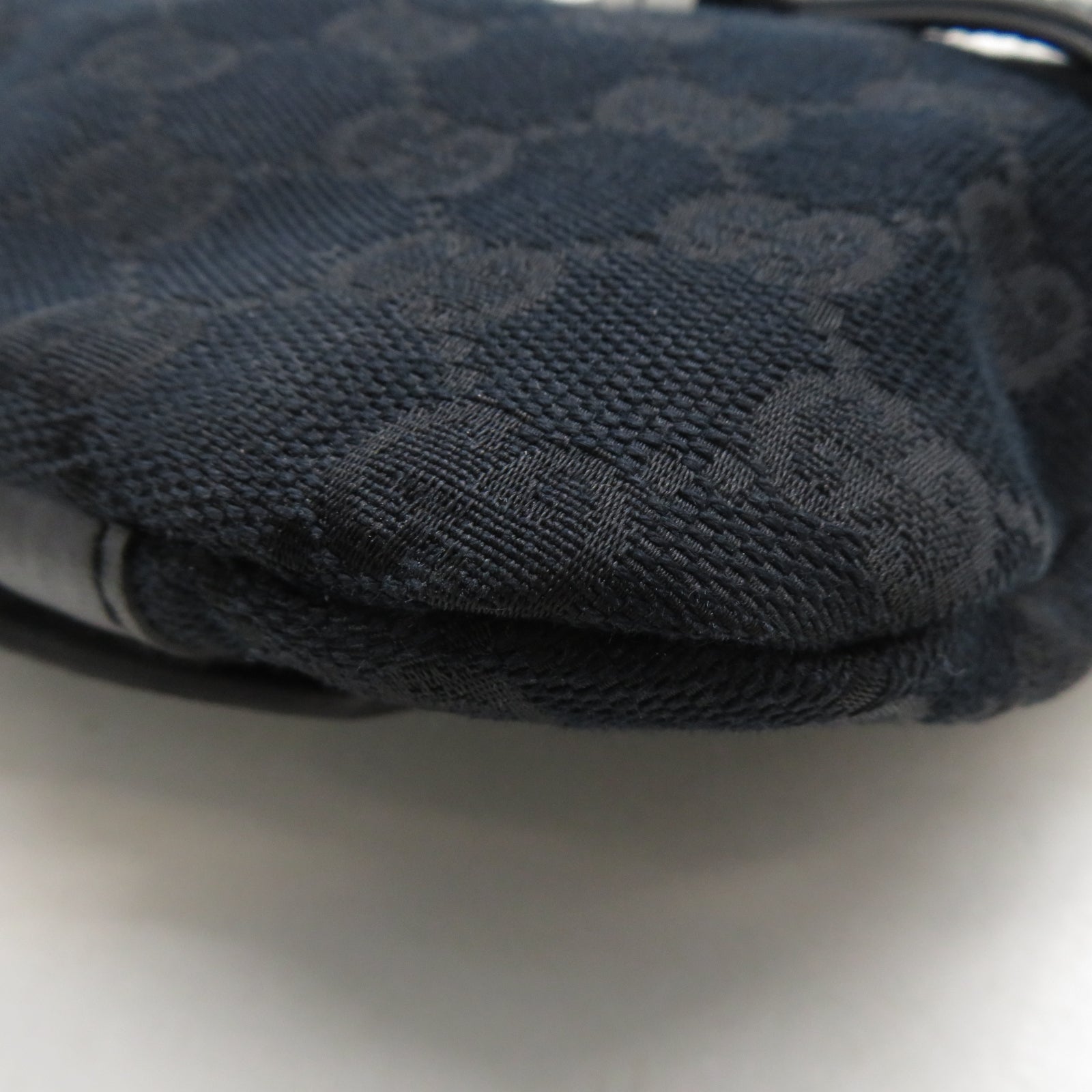 GUCCI 帆布Waist Bag銀扣腰包黑色