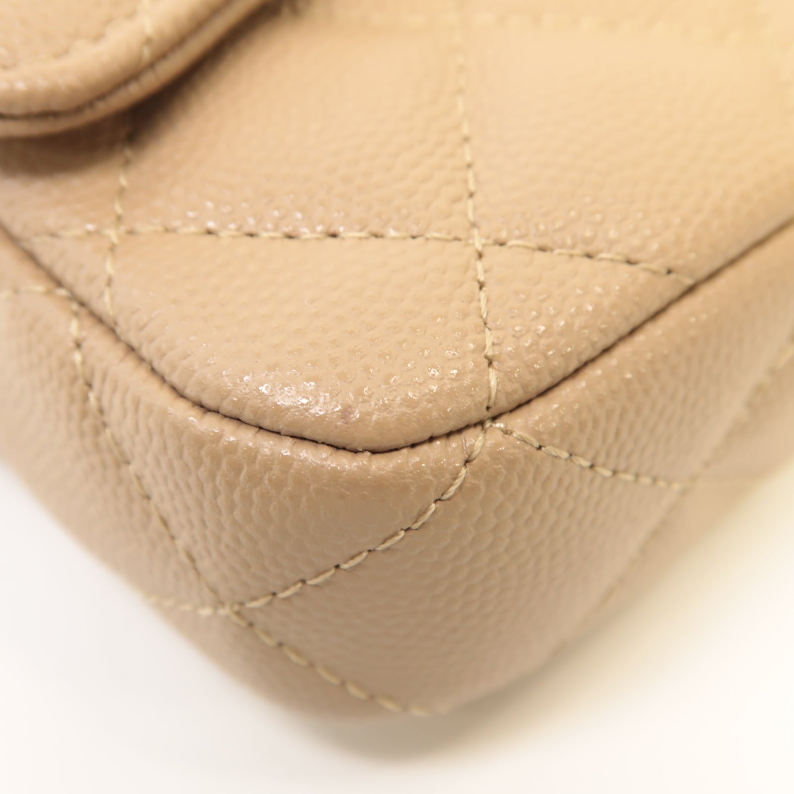 CHANEL 菱格Caviar皮革Chain Shoulder金扣鏈帶肩背袋米色