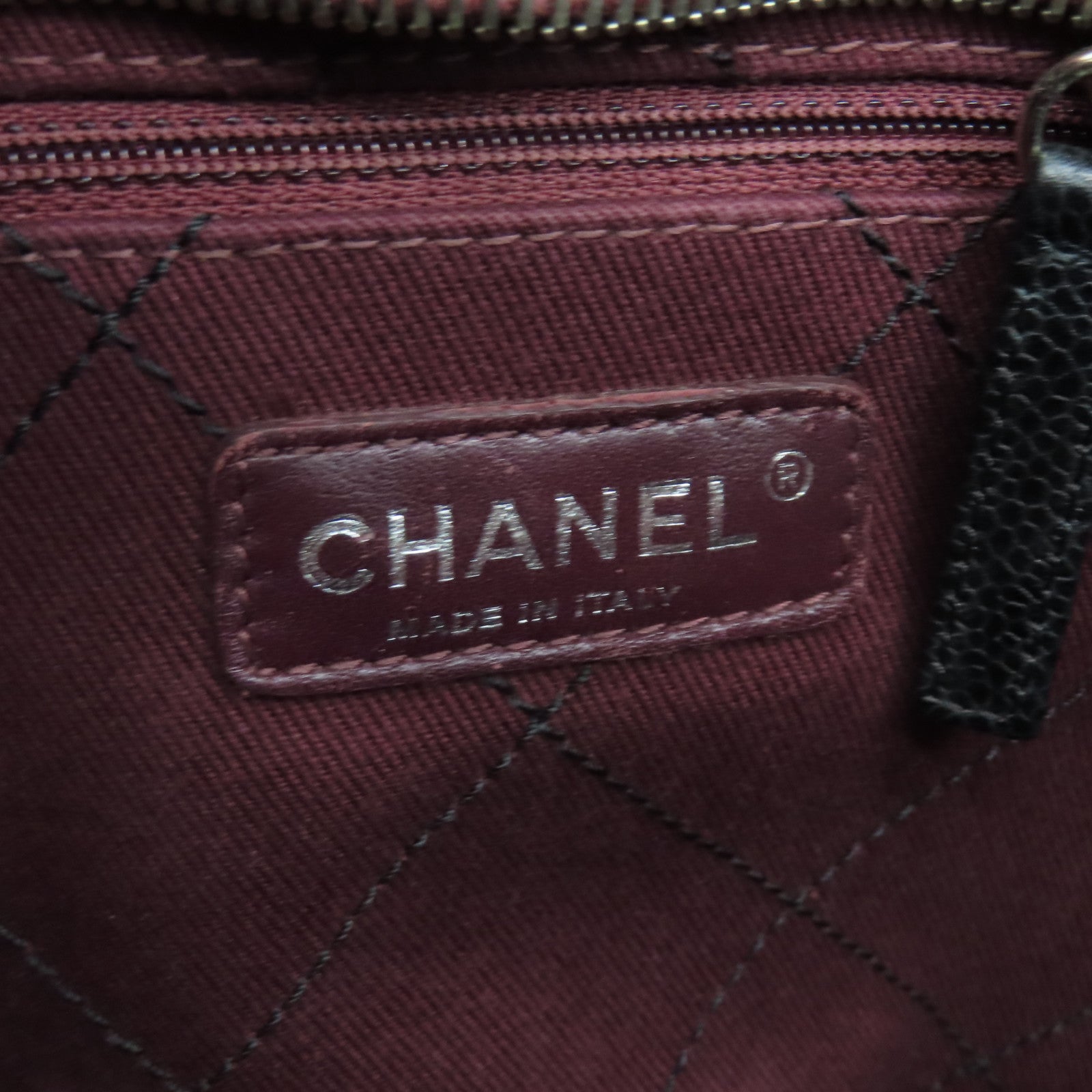 CHANEL Rhombus Caviar Leather Shoulder Bag Silver Buckle Shoulder Bag Black