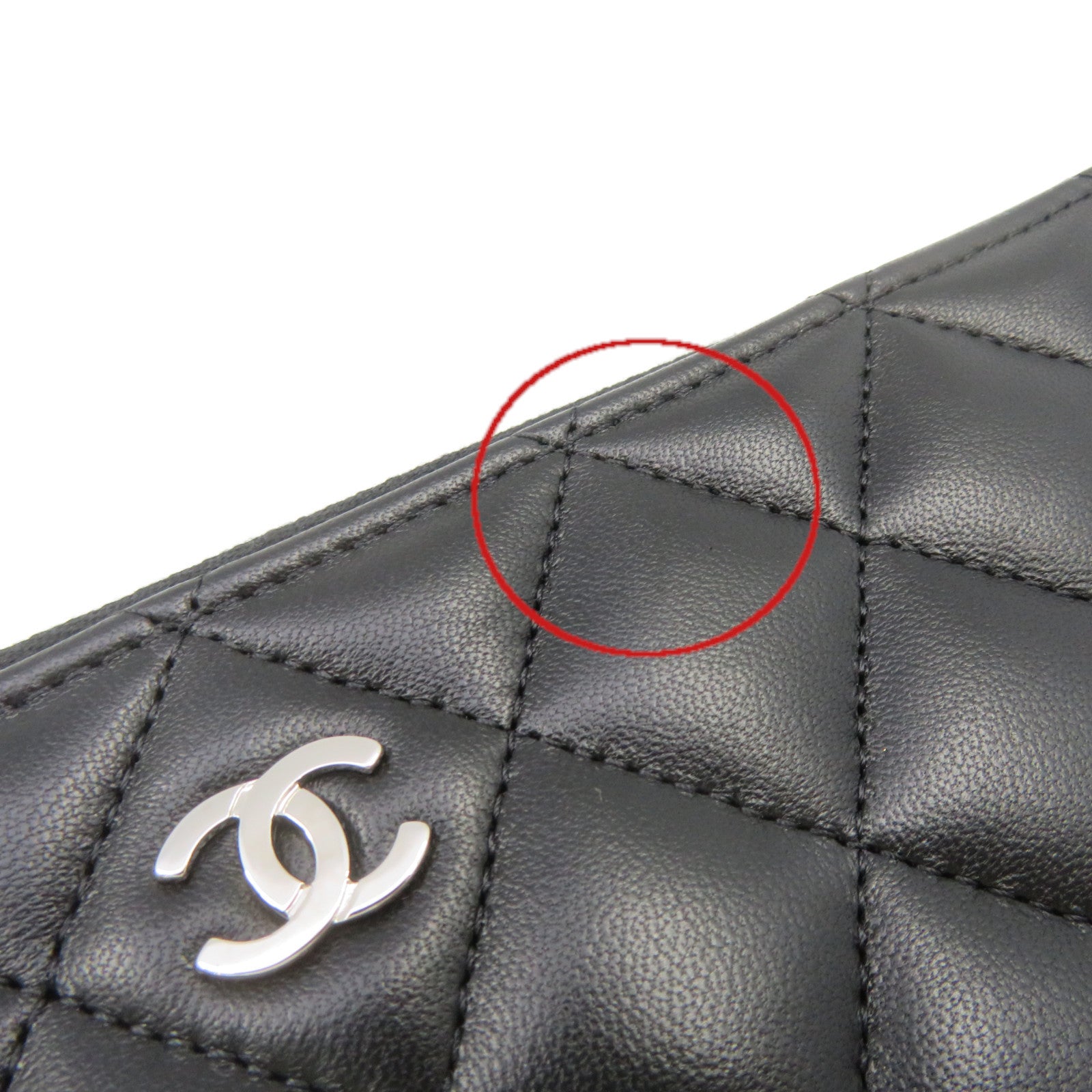 CHANEL 菱格羊皮皮革Pouch銀扣手拿包黑色