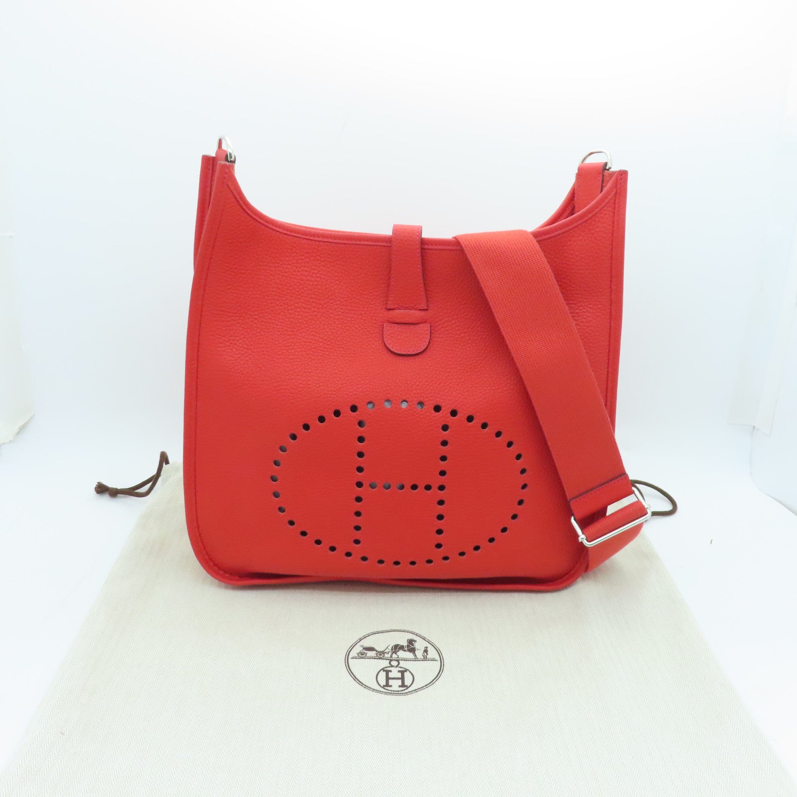 HERMES Clemence皮革Evelyne GM银扣肩背袋红色