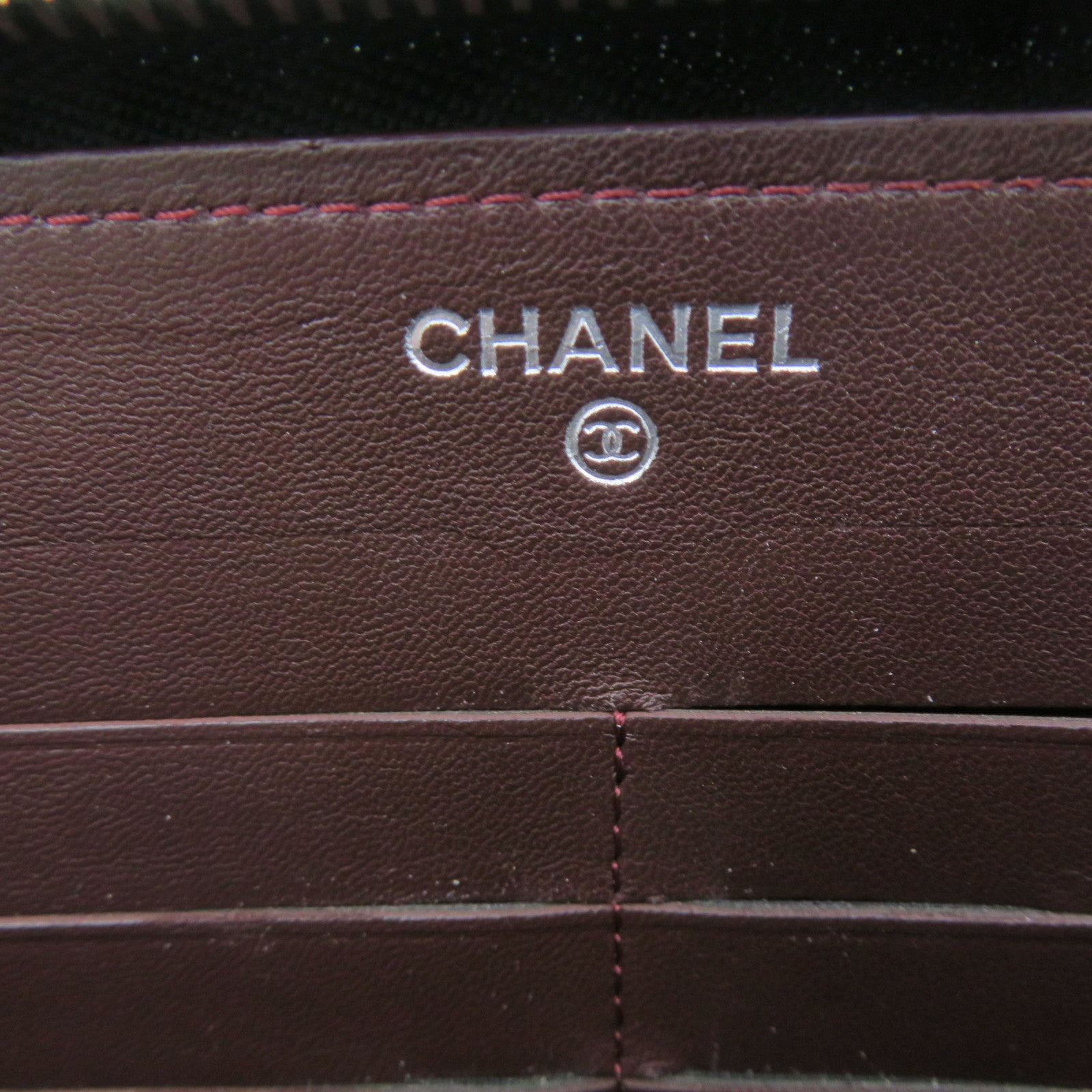 CHANEL 菱格羊皮皮革Pouch銀扣手拿包黑色