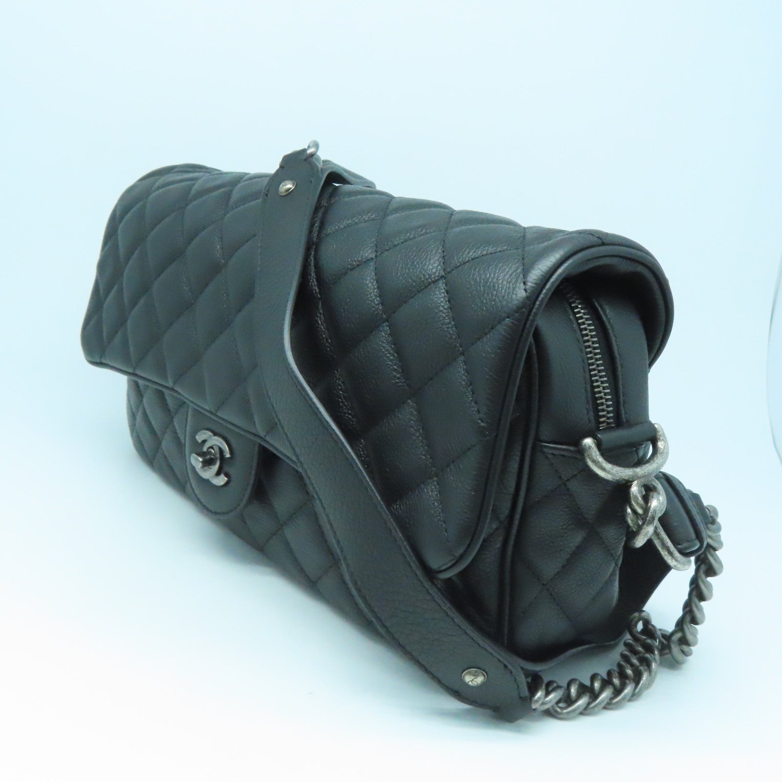 CHANEL 菱格牛皮皮革Shoulder Bag银扣肩背袋黑色