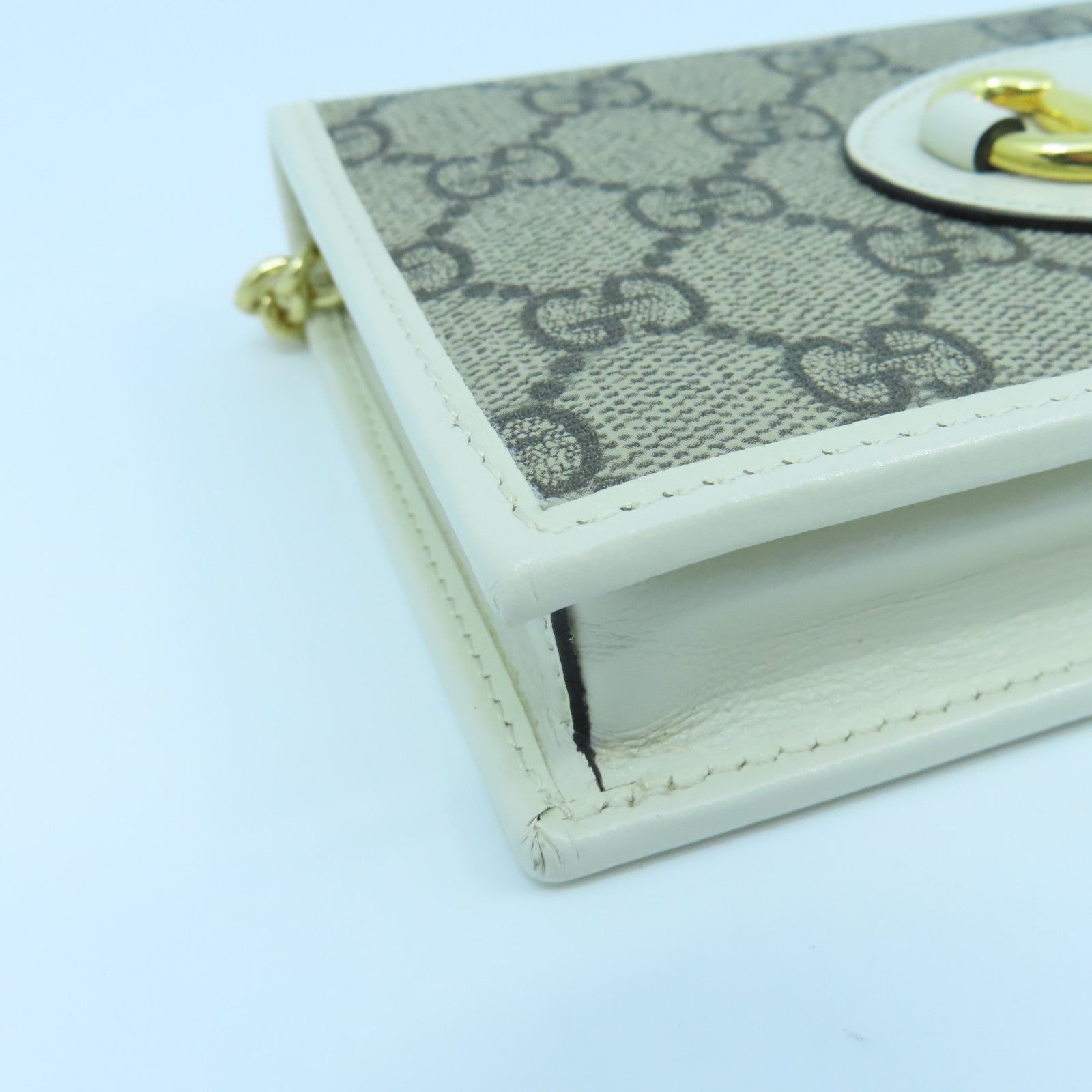 GUCCI 涂层皮革Horsebit 1955 GG Wallet On Chain金扣链带肩背袋白色