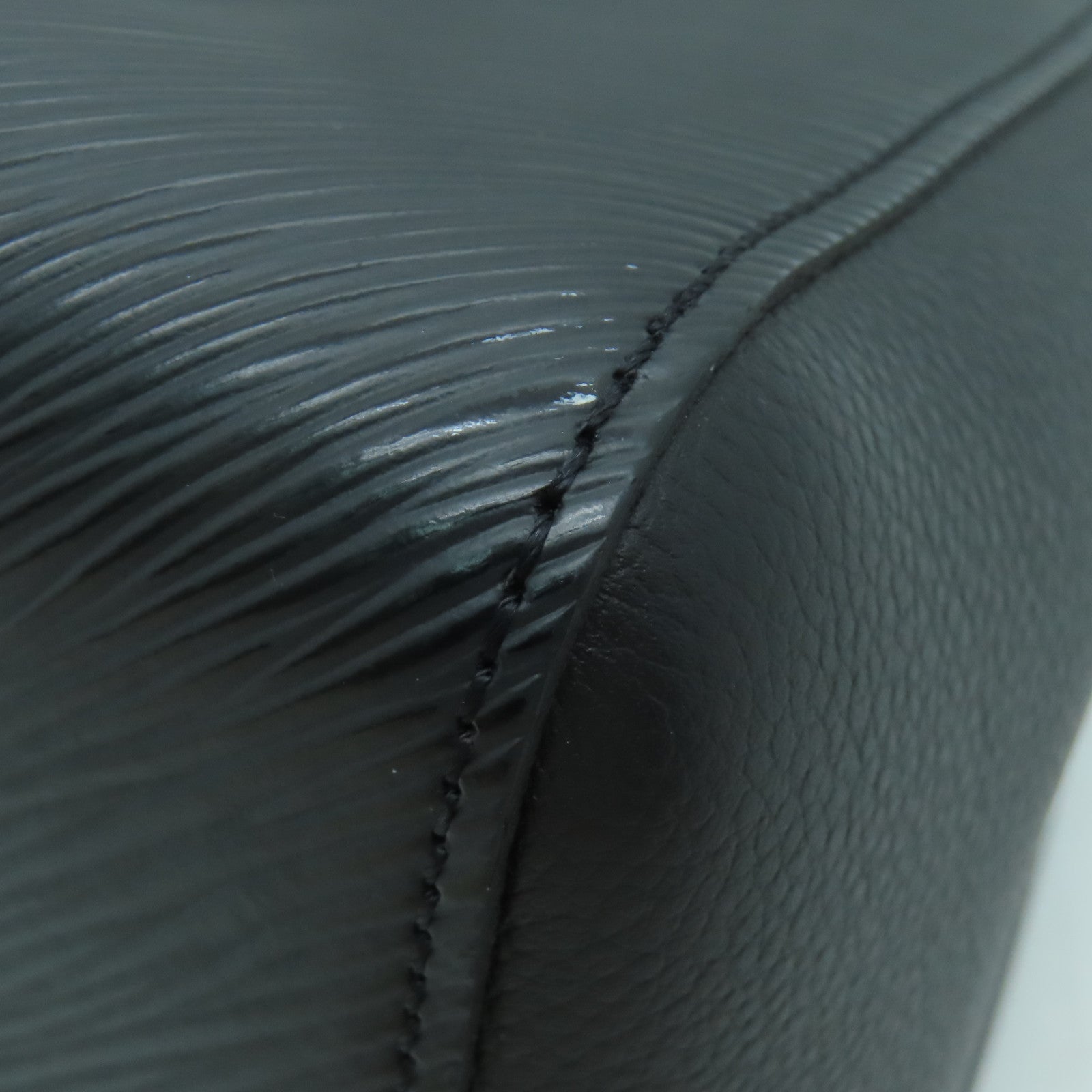 LOUIS VUITTON Epi Marelle MM銀扣肩背袋黑色
