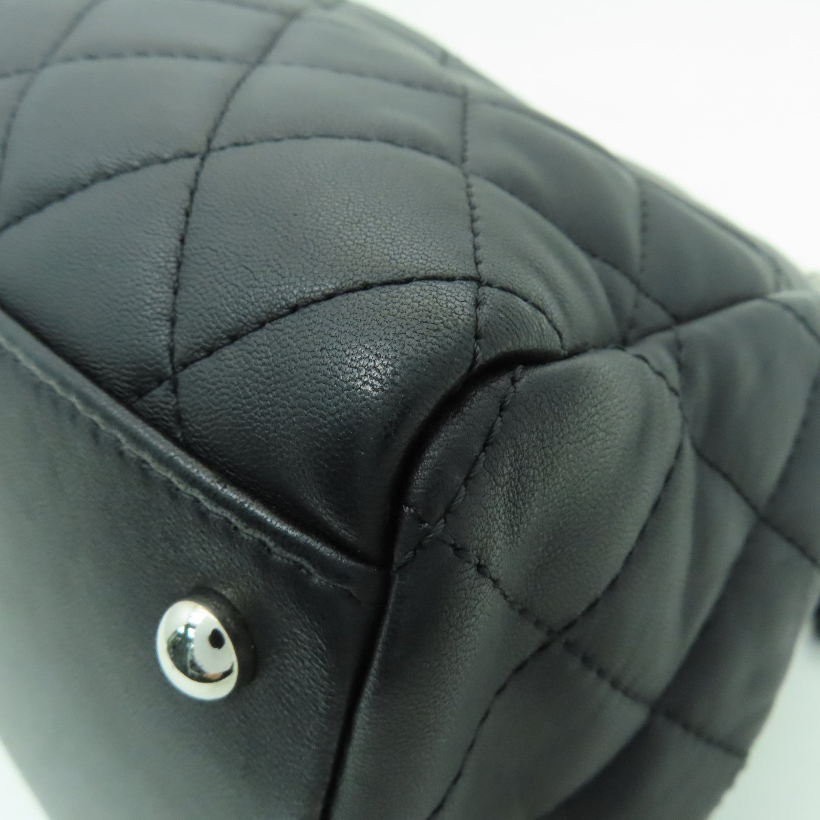 CHANEL 菱格牛皮皮革Chain Shoulder銀扣鏈帶肩背袋黑色