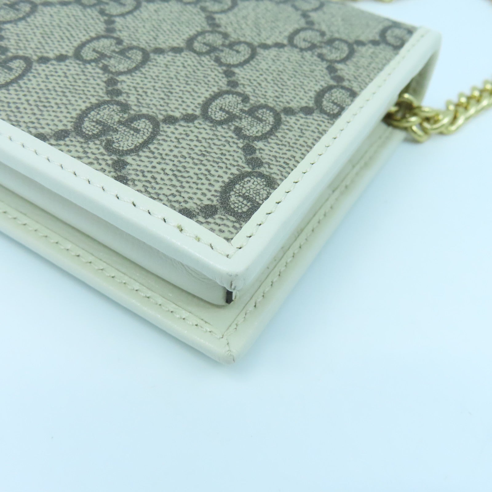 GUCCI 涂层皮革Horsebit 1955 GG Wallet On Chain金扣链带肩背袋白色