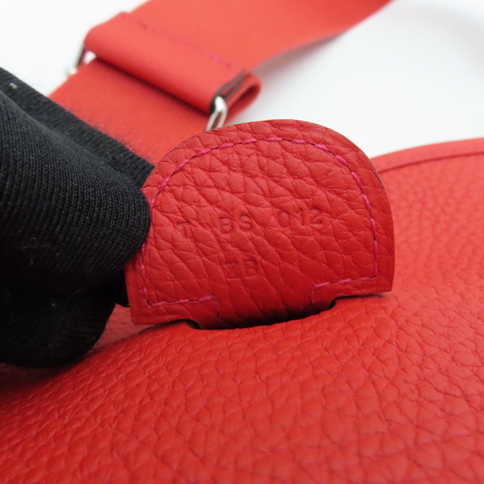 HERMES Clemence皮革Evelyne GM银扣肩背袋红色