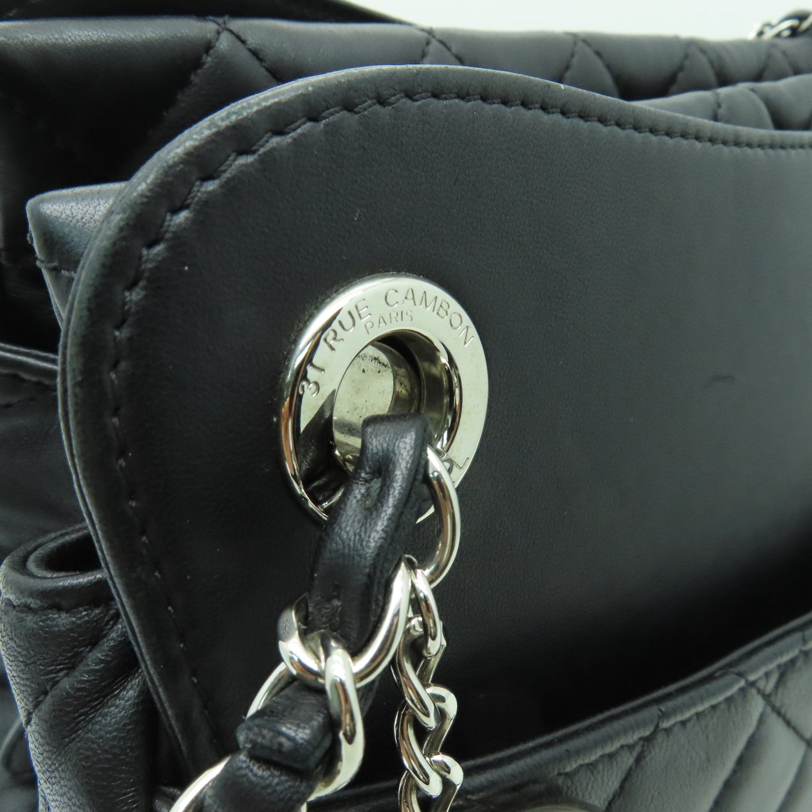 CHANEL 菱格牛皮皮革Chain Shoulder銀扣鏈帶肩背袋黑色