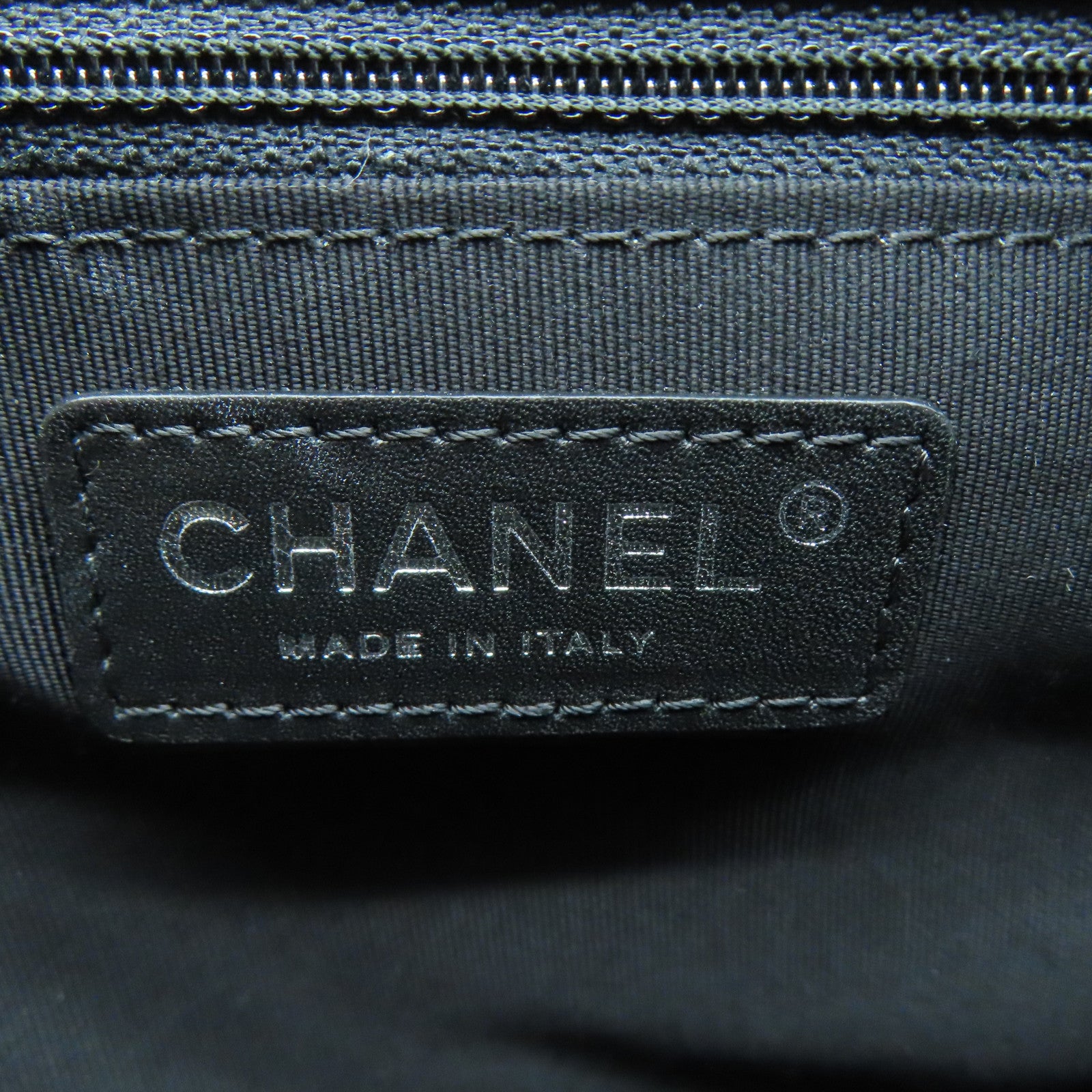 CHANEL 菱格牛皮皮革Shoulder Bag银扣肩背袋黑色