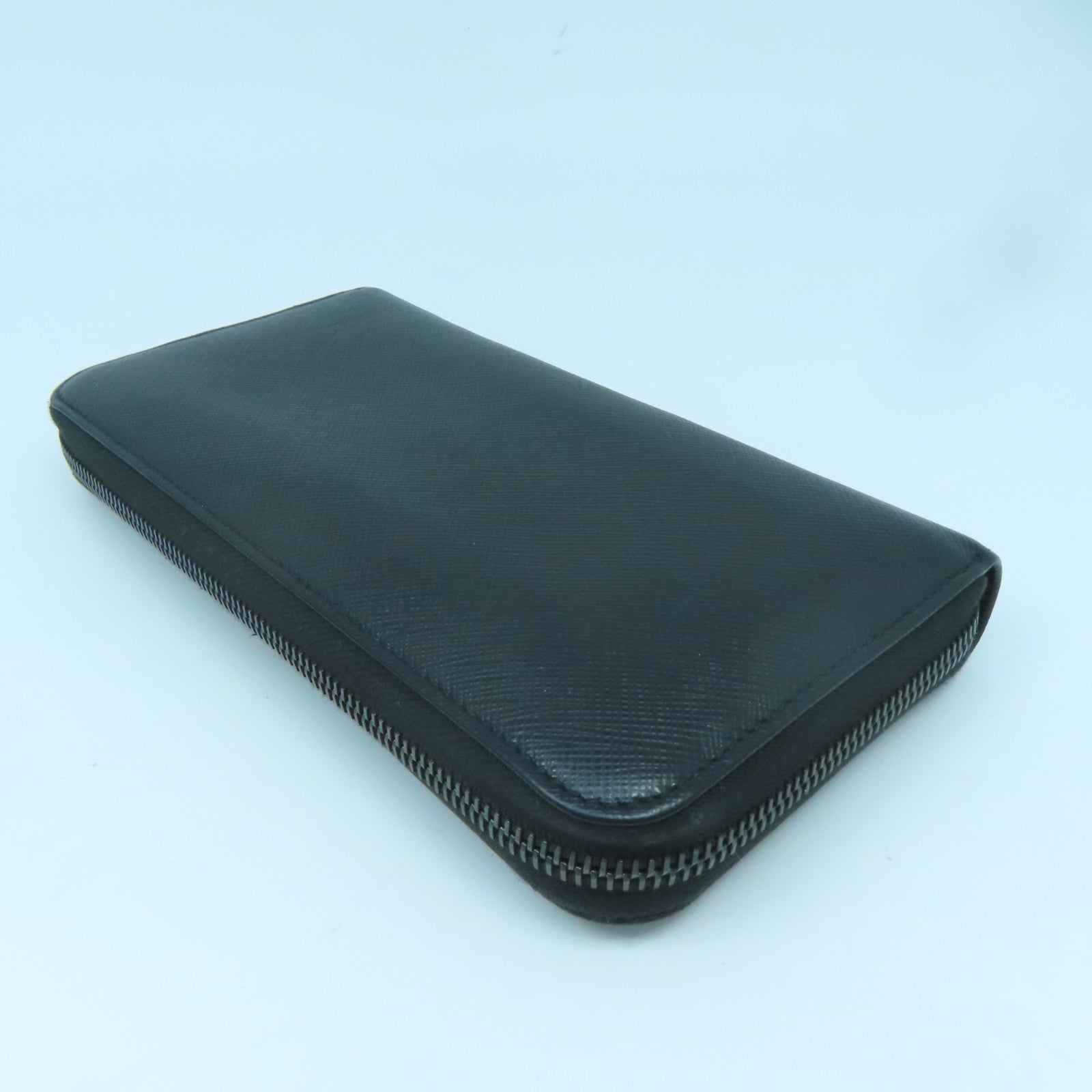PRADA cowhide leather Long wallet silver buckle long wallet black